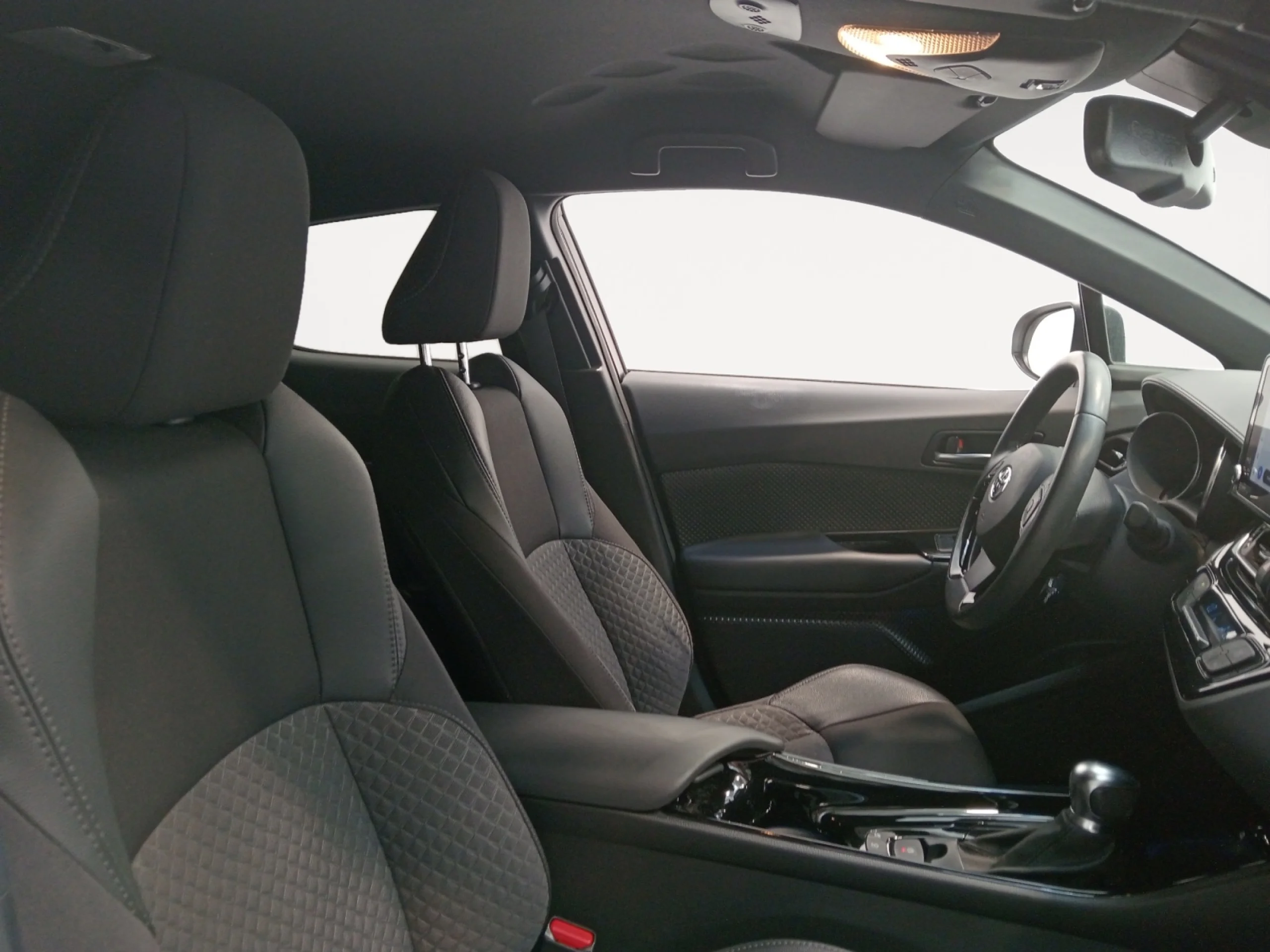 TOYOTA C HR 1.8 125H ADVANCE - Foto 5