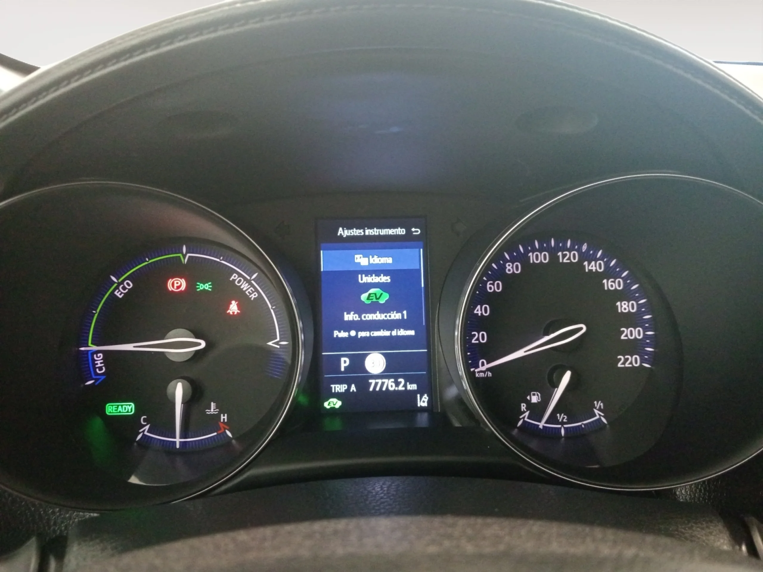 TOYOTA C HR 1.8 125H ADVANCE - Foto 10