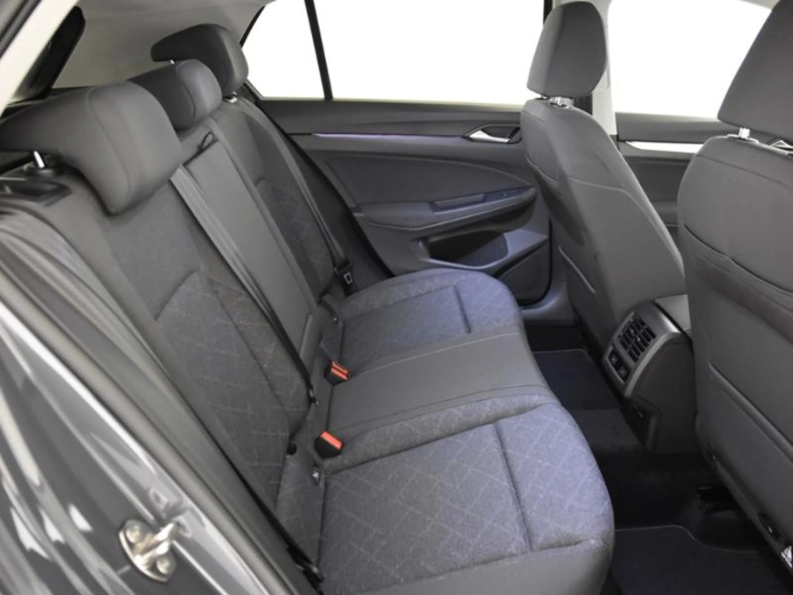 VOLKSWAGEN GOLF LIFE 1.0 TSI 81KW (110CV) - Foto 6