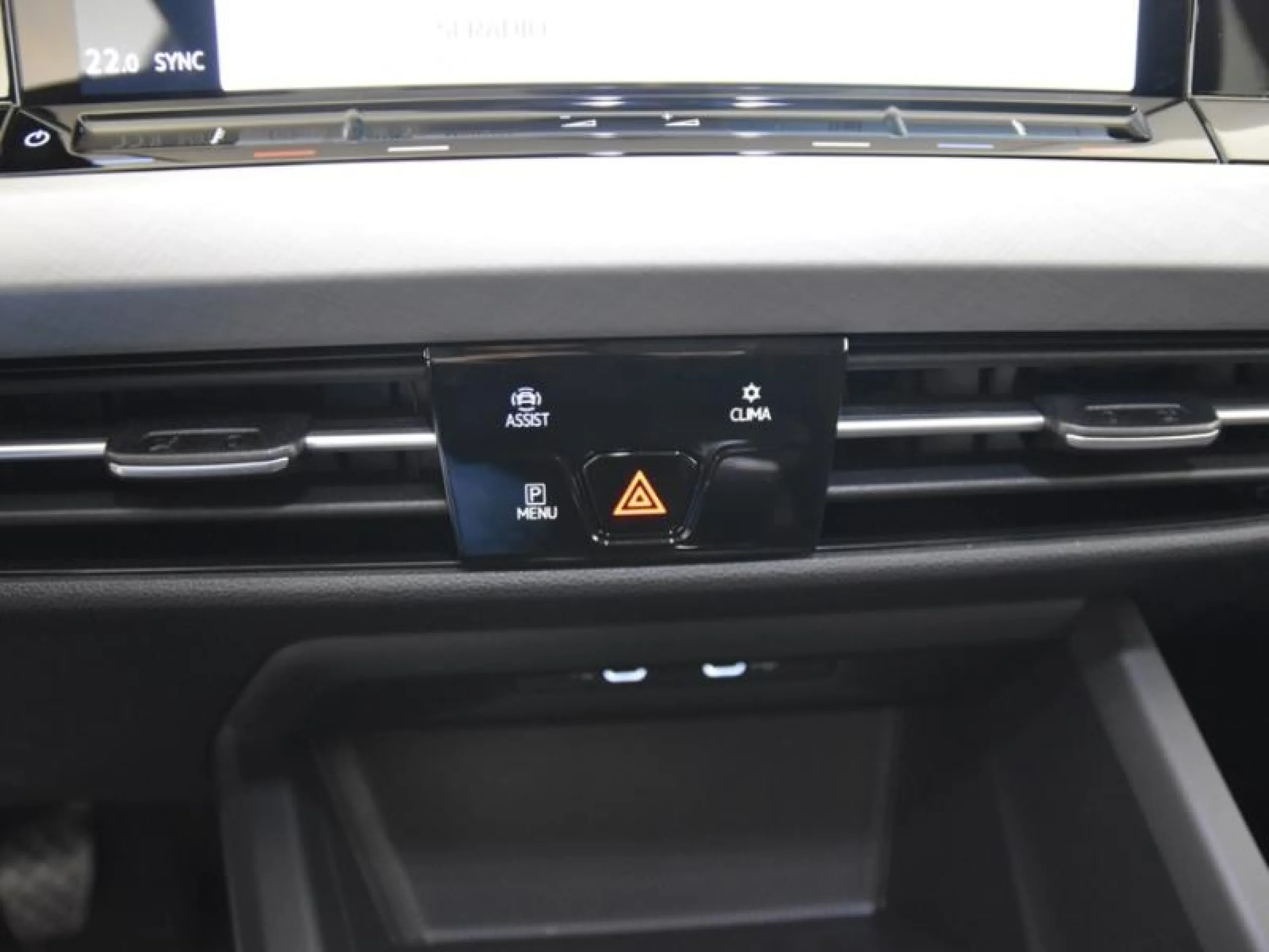 VOLKSWAGEN GOLF LIFE 1.0 TSI 81KW (110CV) - Foto 12