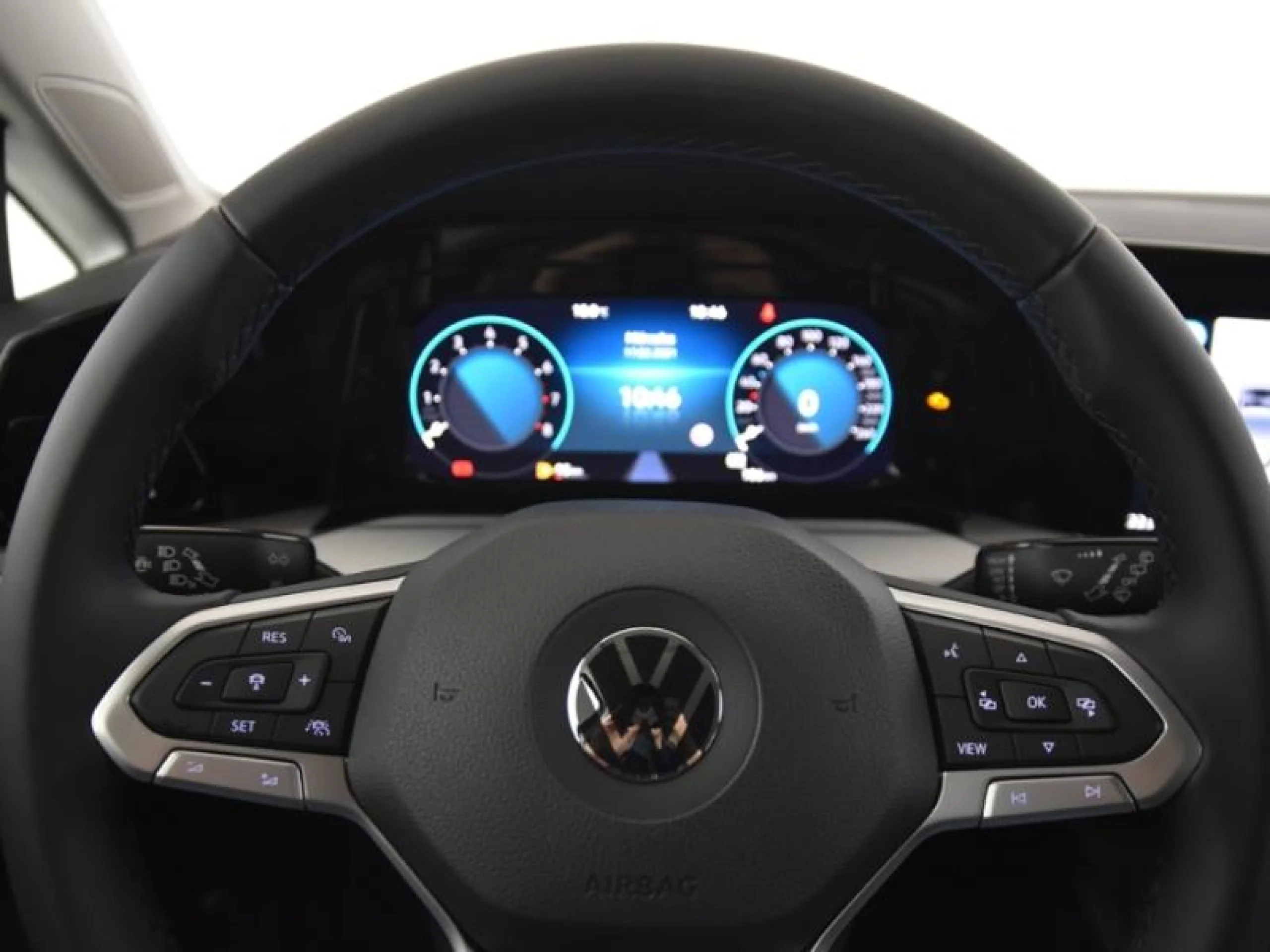 VOLKSWAGEN GOLF LIFE 1.0 TSI 81KW (110CV) - Foto 14