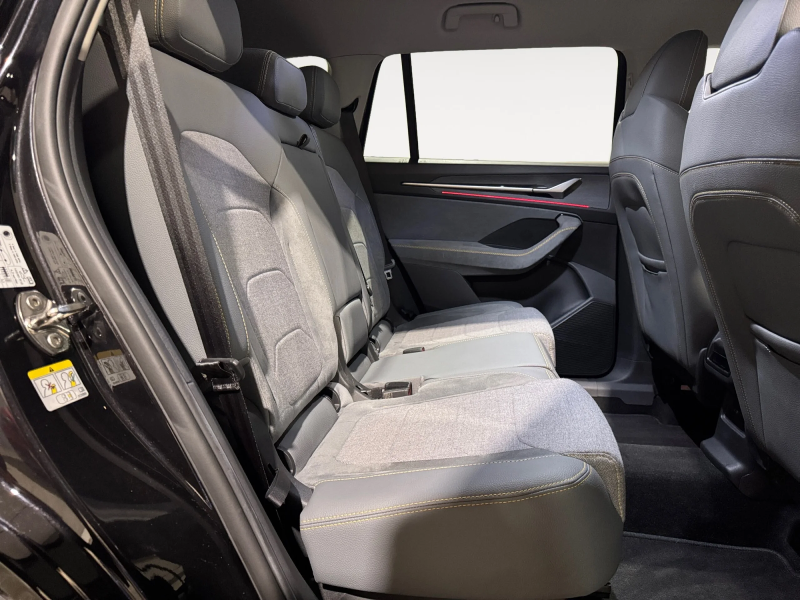 SKODA KODIAQ 2.0 TDI 110KW (150CV) DSG DESIGN - Foto 6