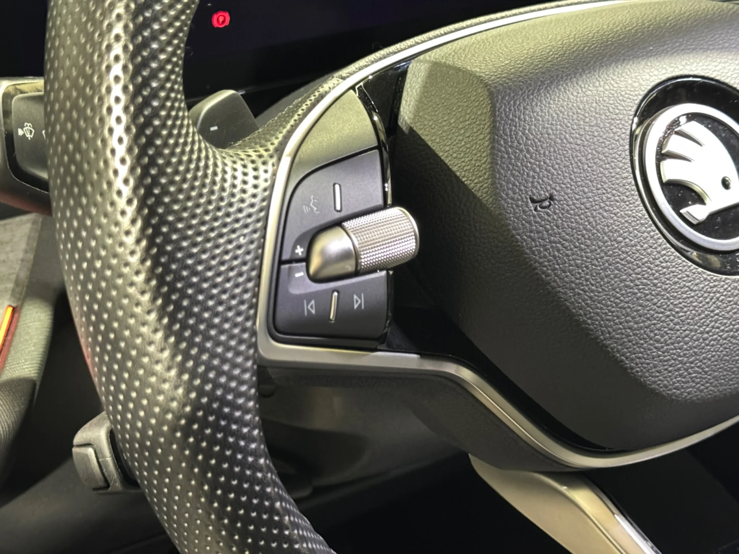 SKODA KODIAQ 2.0 TDI 110KW (150CV) DSG DESIGN - Foto 11