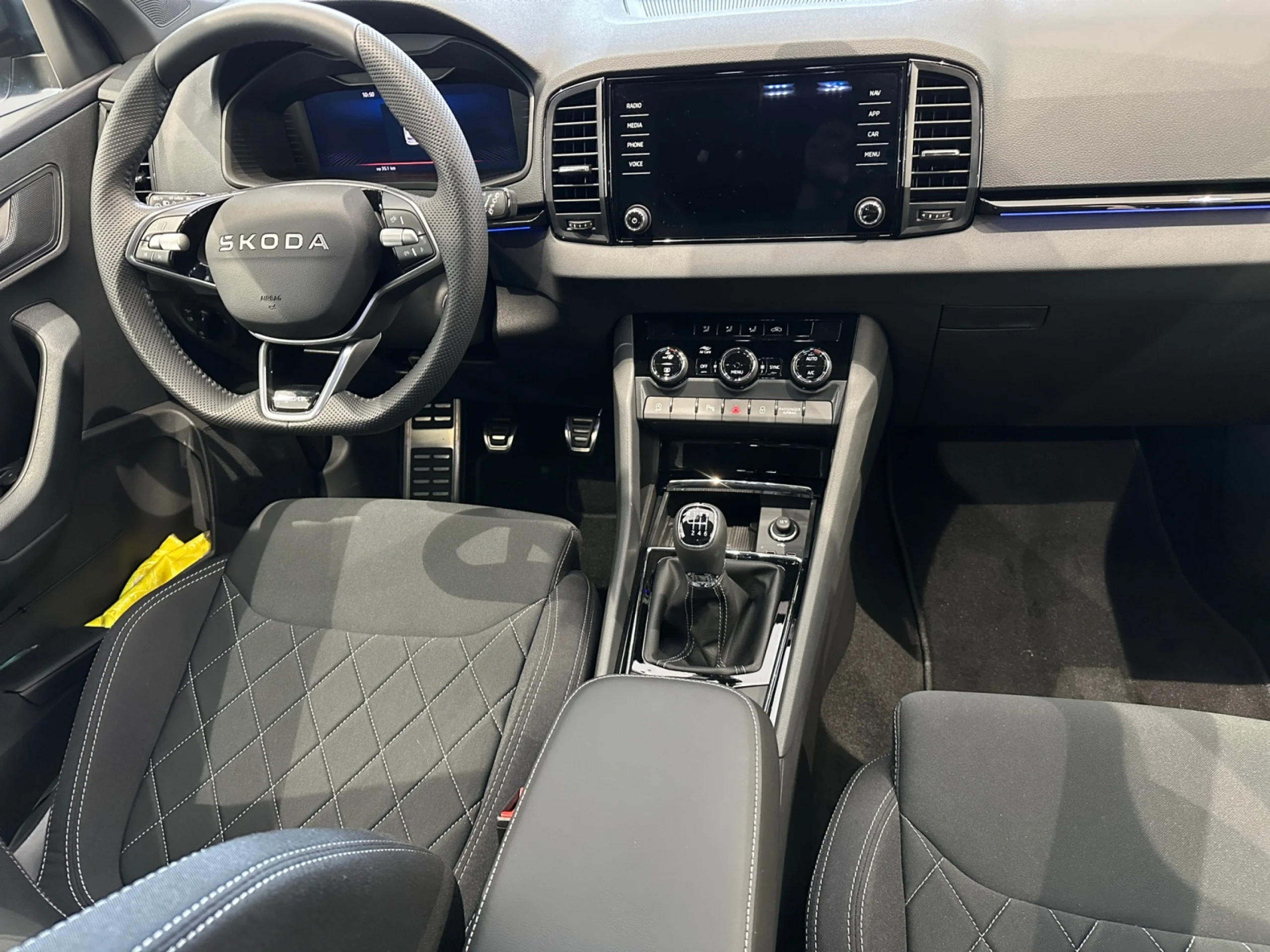 SKODA KAROQ 2.0 TDI 85KW (115CV) SPORTLINE - Foto 4