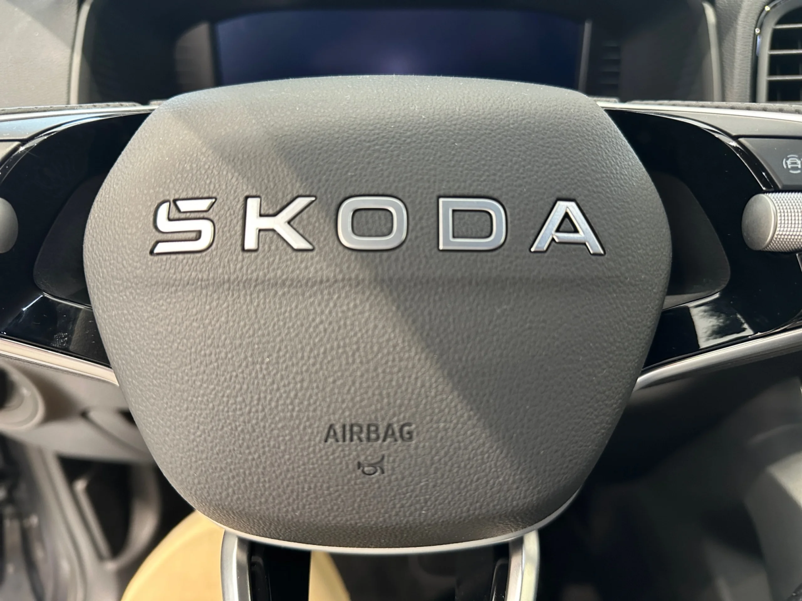 SKODA KAROQ 2.0 TDI 85KW (115CV) SPORTLINE - Foto 9