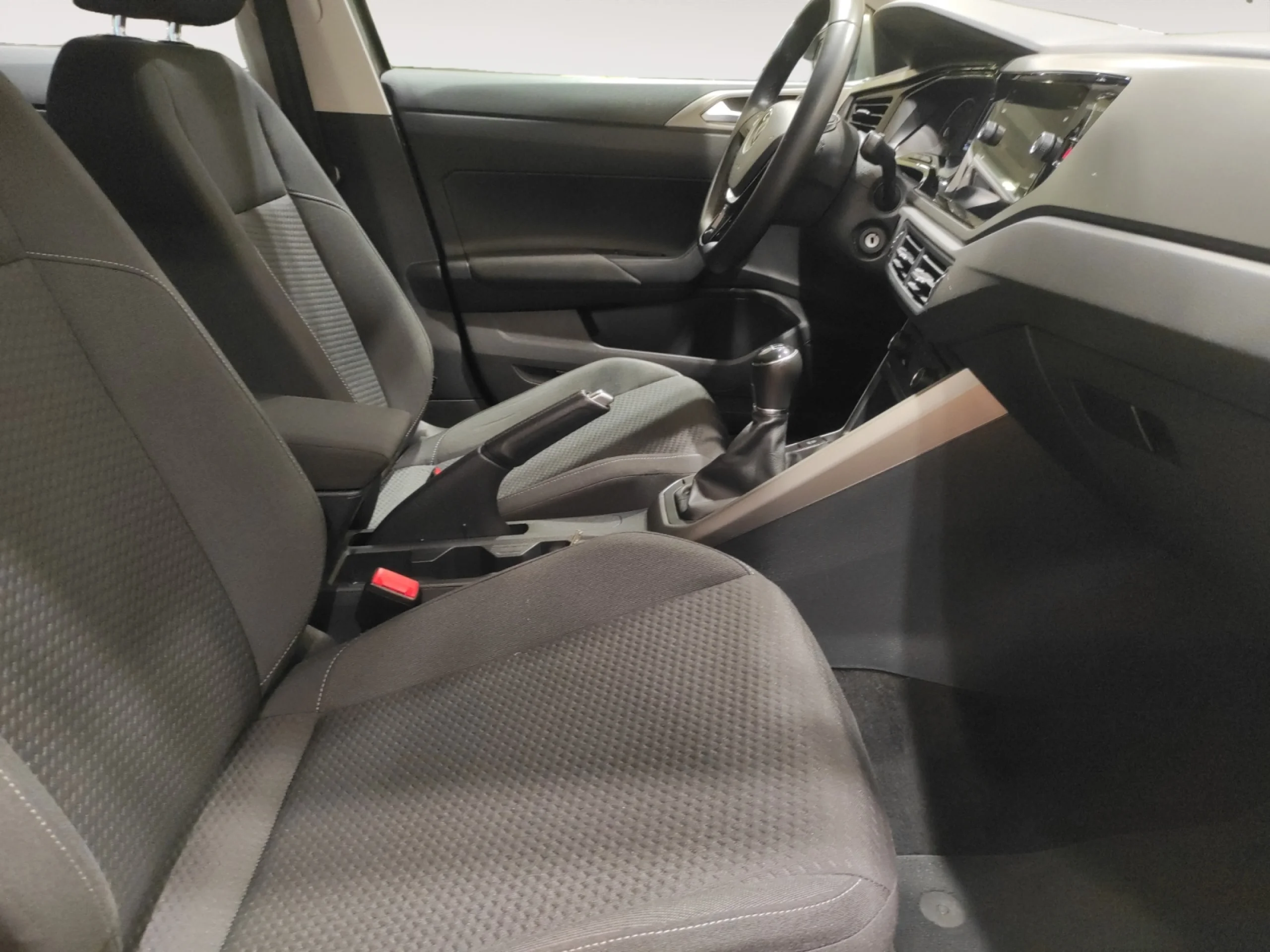 VOLKSWAGEN POLO ADVANCE 1.0 TSI 70KW (95CV) - Foto 5