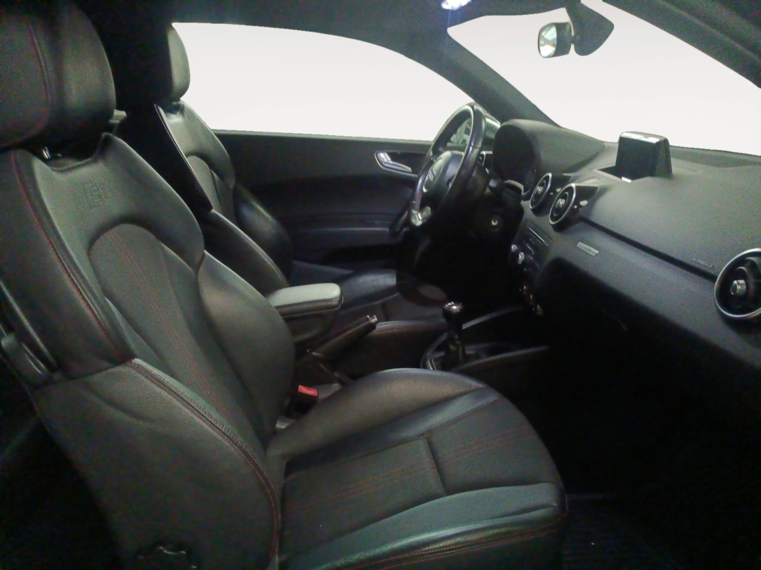 AUDI A1 S1 2.0 TFSI 231CV QUATTRO - Foto 5