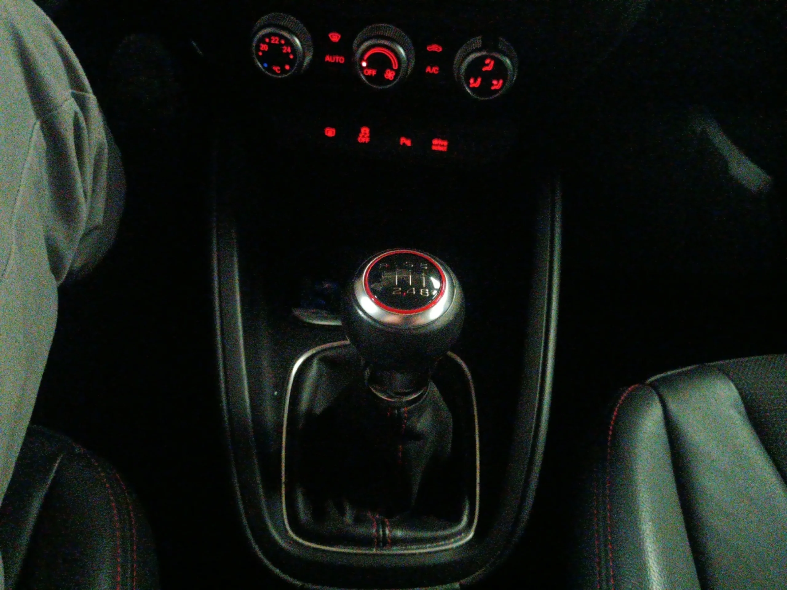 AUDI A1 S1 2.0 TFSI 231CV QUATTRO - Foto 16