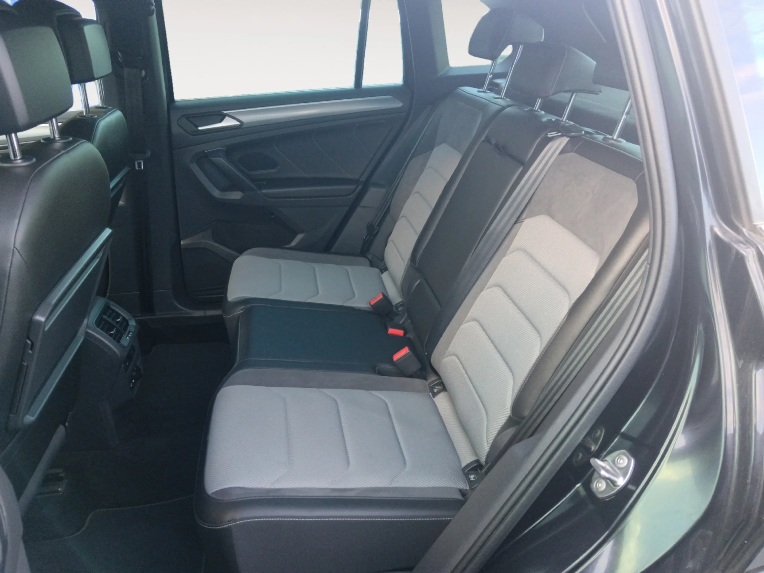 VOLKSWAGEN TIGUAN SPORT 2.0 TDI 140KW (190CV) 4MOTION DSG - Foto 6