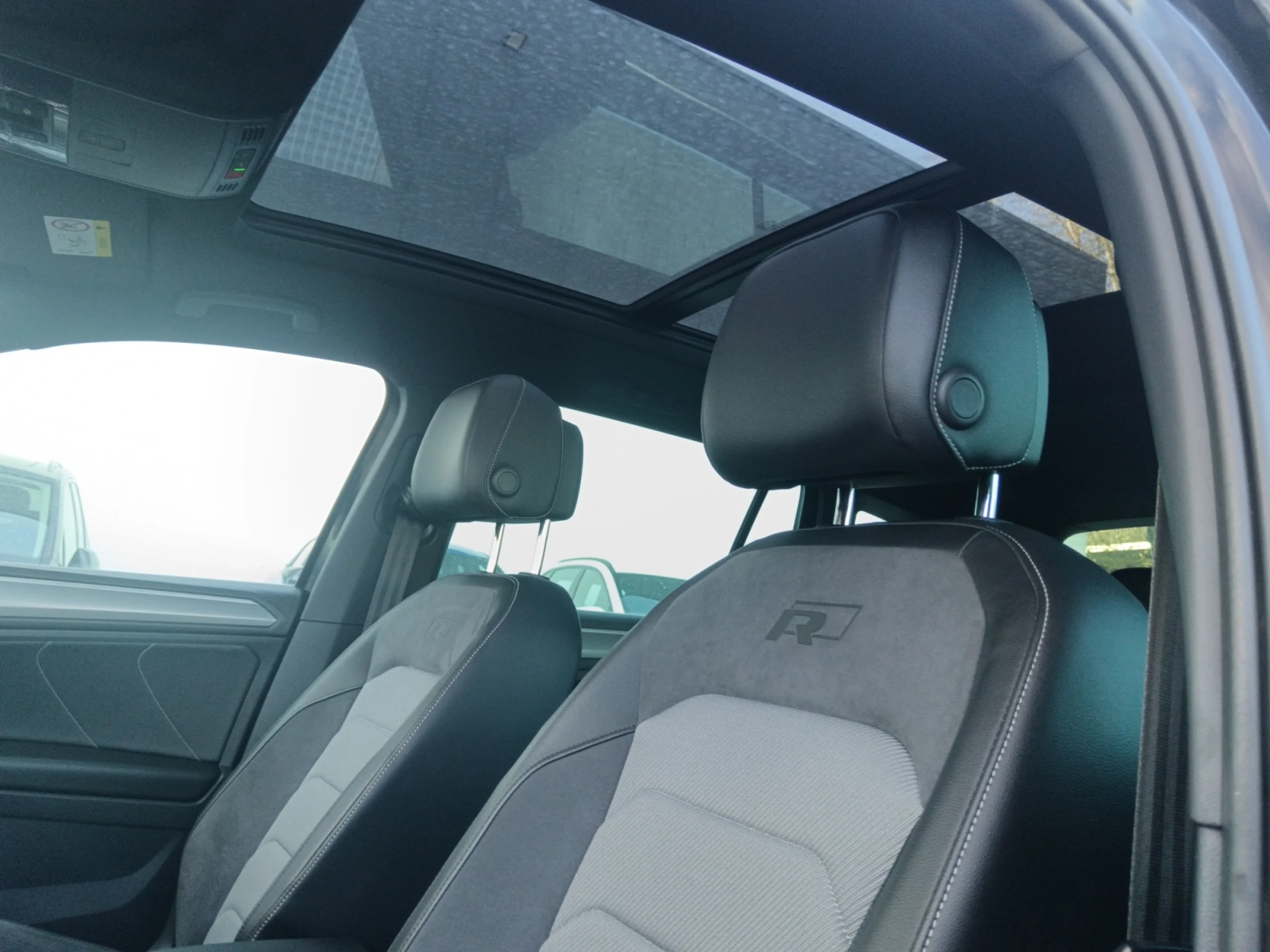 VOLKSWAGEN TIGUAN SPORT 2.0 TDI 140KW (190CV) 4MOTION DSG - Foto 17