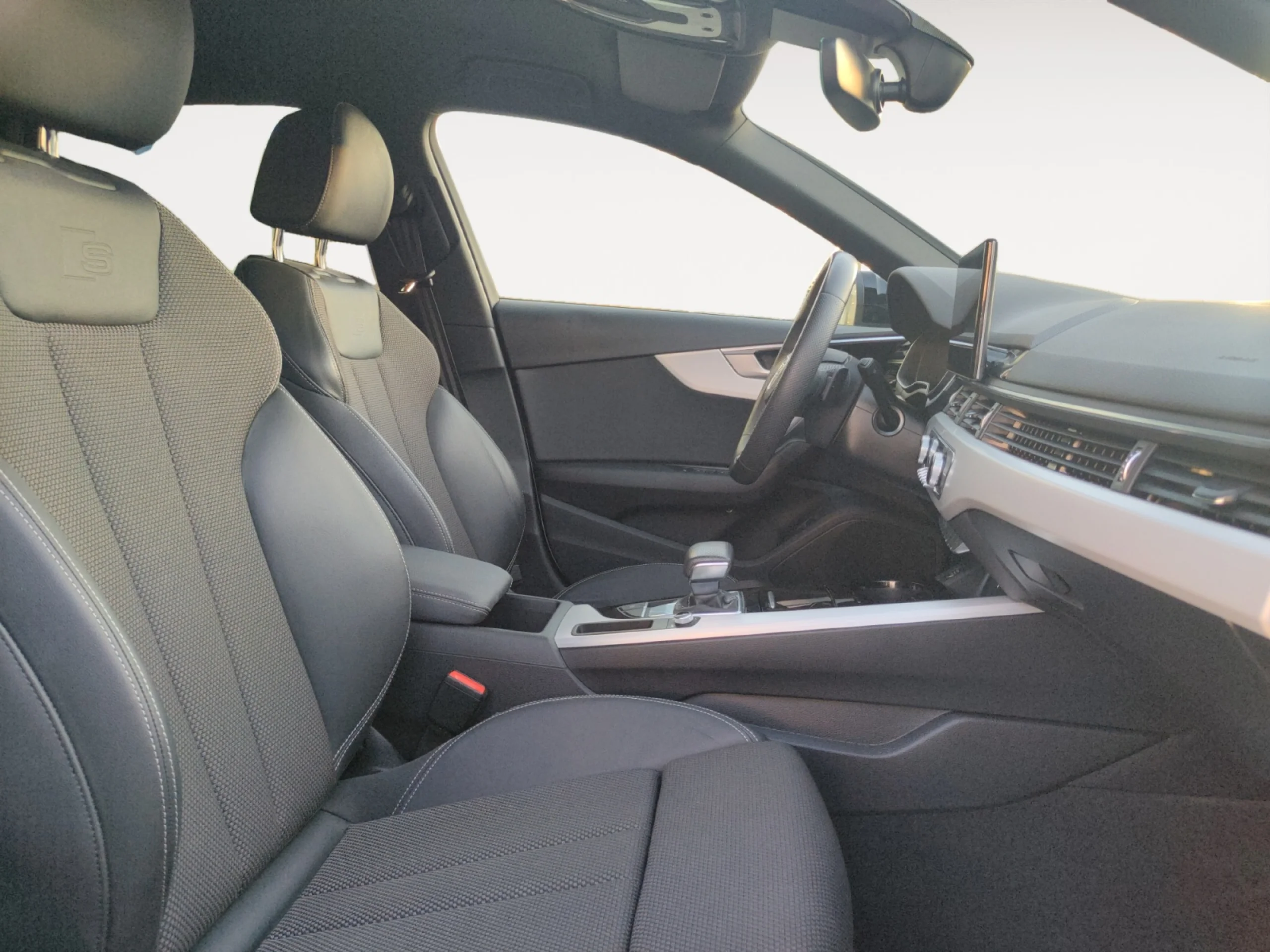 AUDI A4 AVANT BLACK LINE 35 TDI 120KW S TRONIC - Foto 5