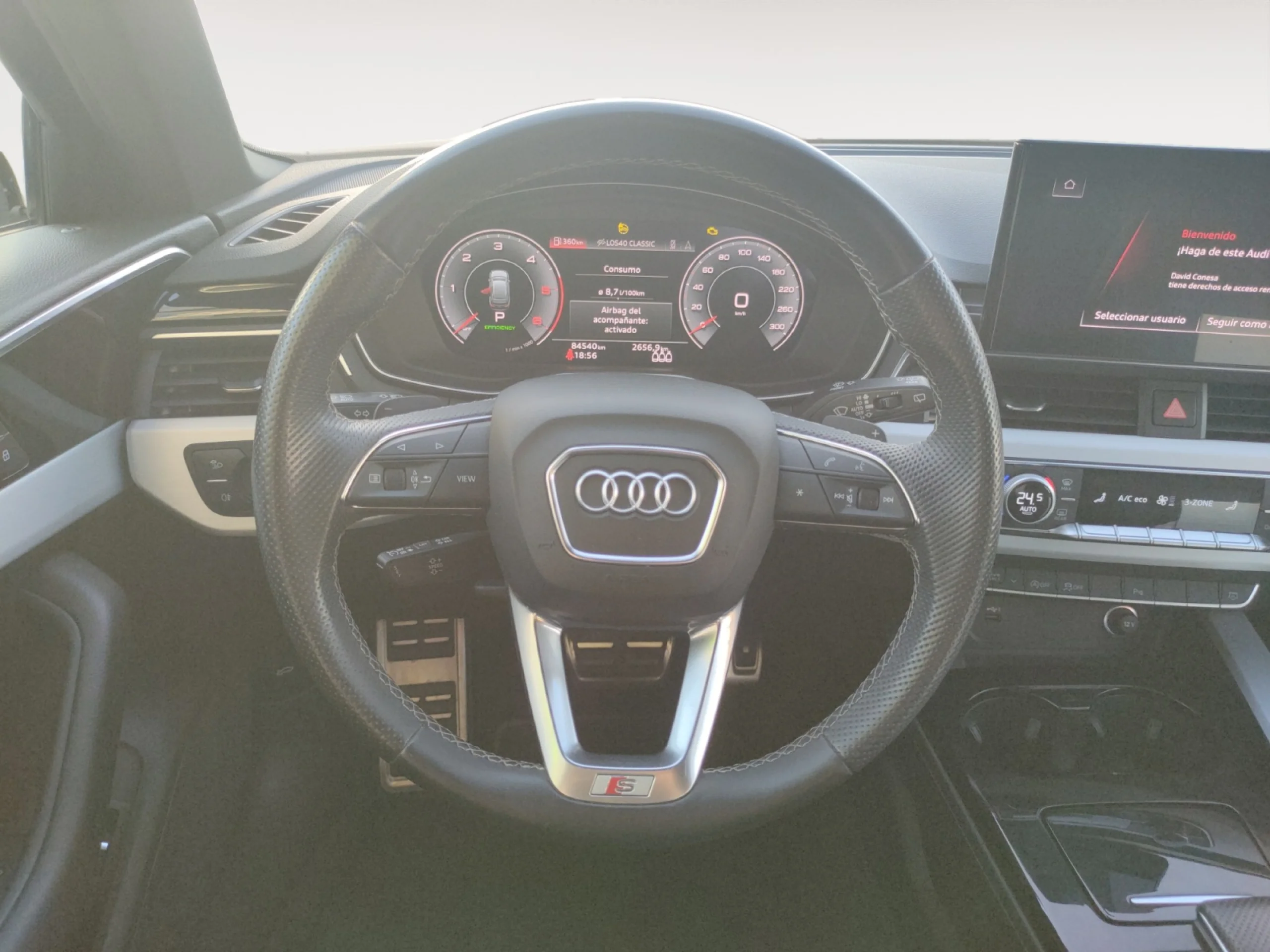 AUDI A4 AVANT BLACK LINE 35 TDI 120KW S TRONIC - Foto 11