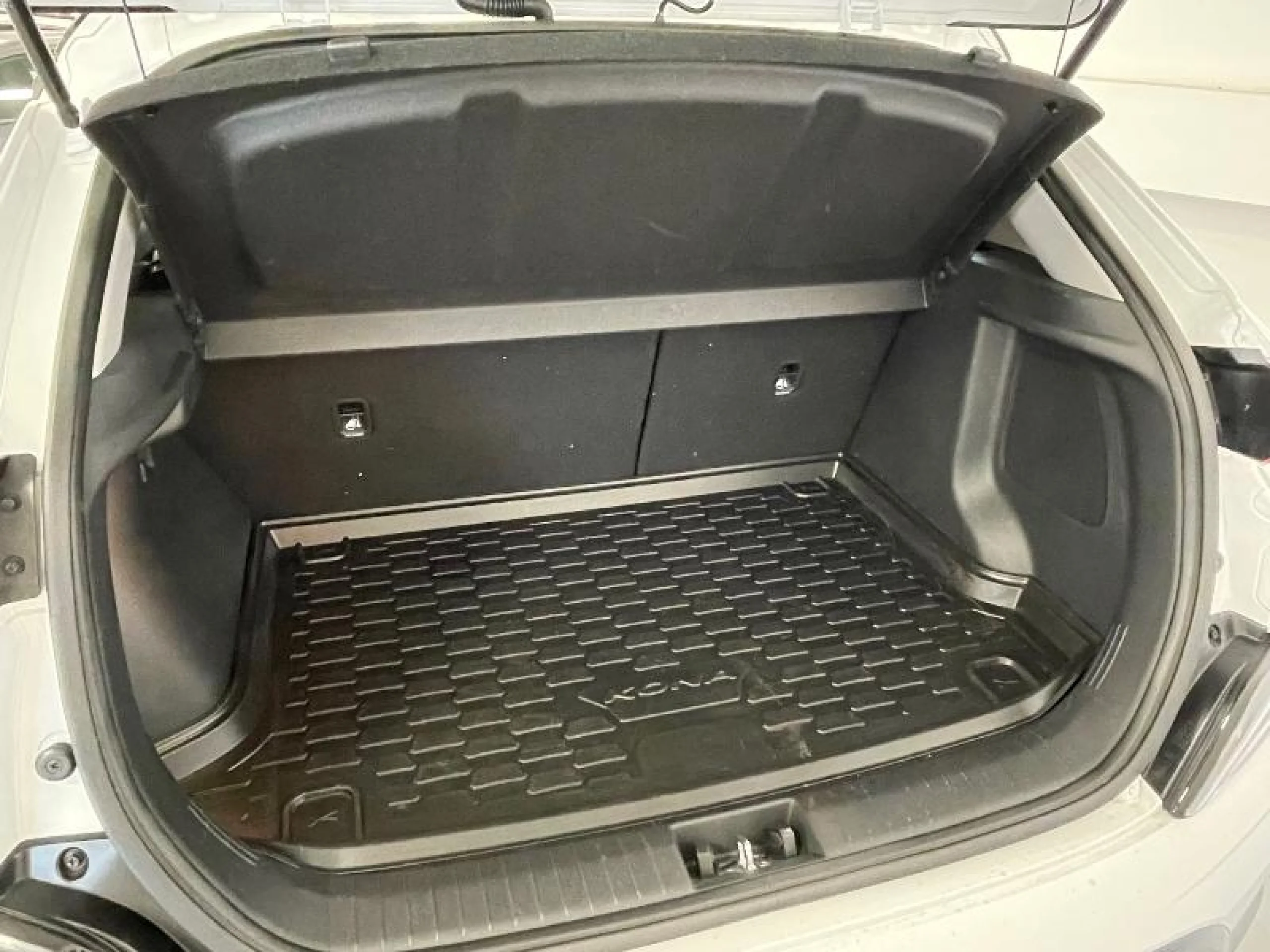 HYUNDAI KONA 150KW EV TECNO 484KM - Foto 4