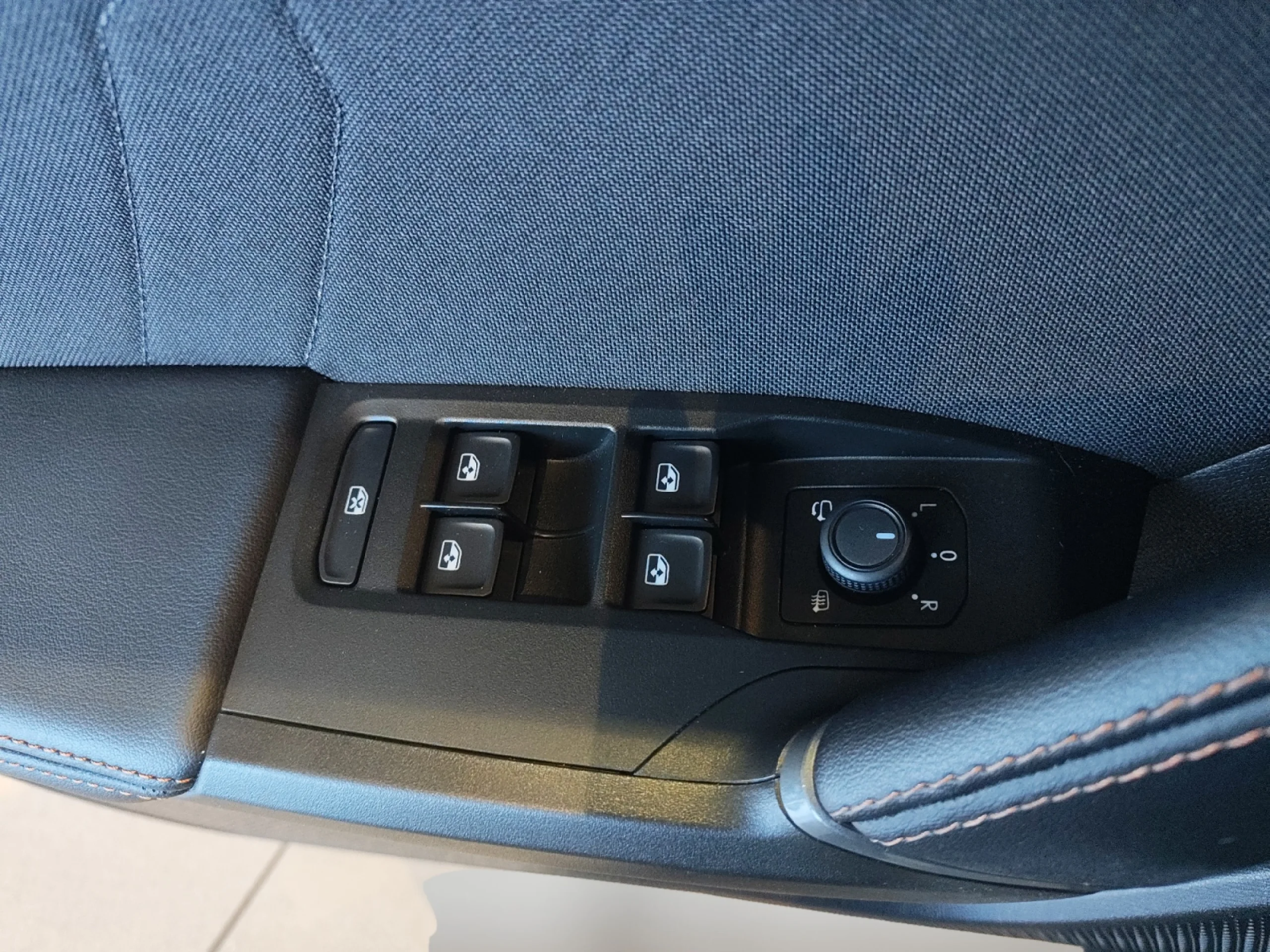 CUPRA LEON SP 1.5 TSI E HYBRID 150W (204CV) DSG - Foto 12