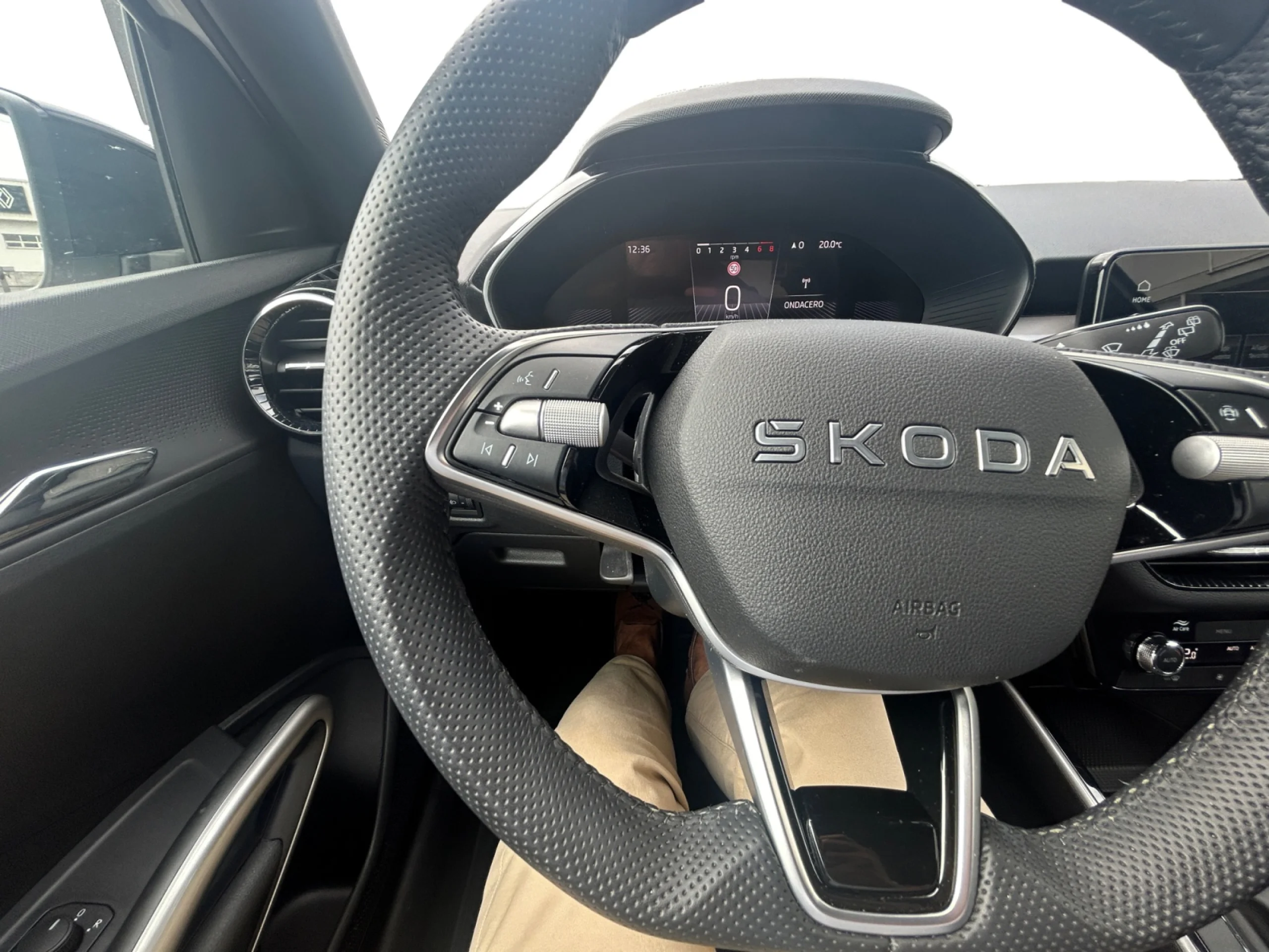 SKODA FABIA 1.0 TSI 70KW (95CV) DESIGN - Foto 11