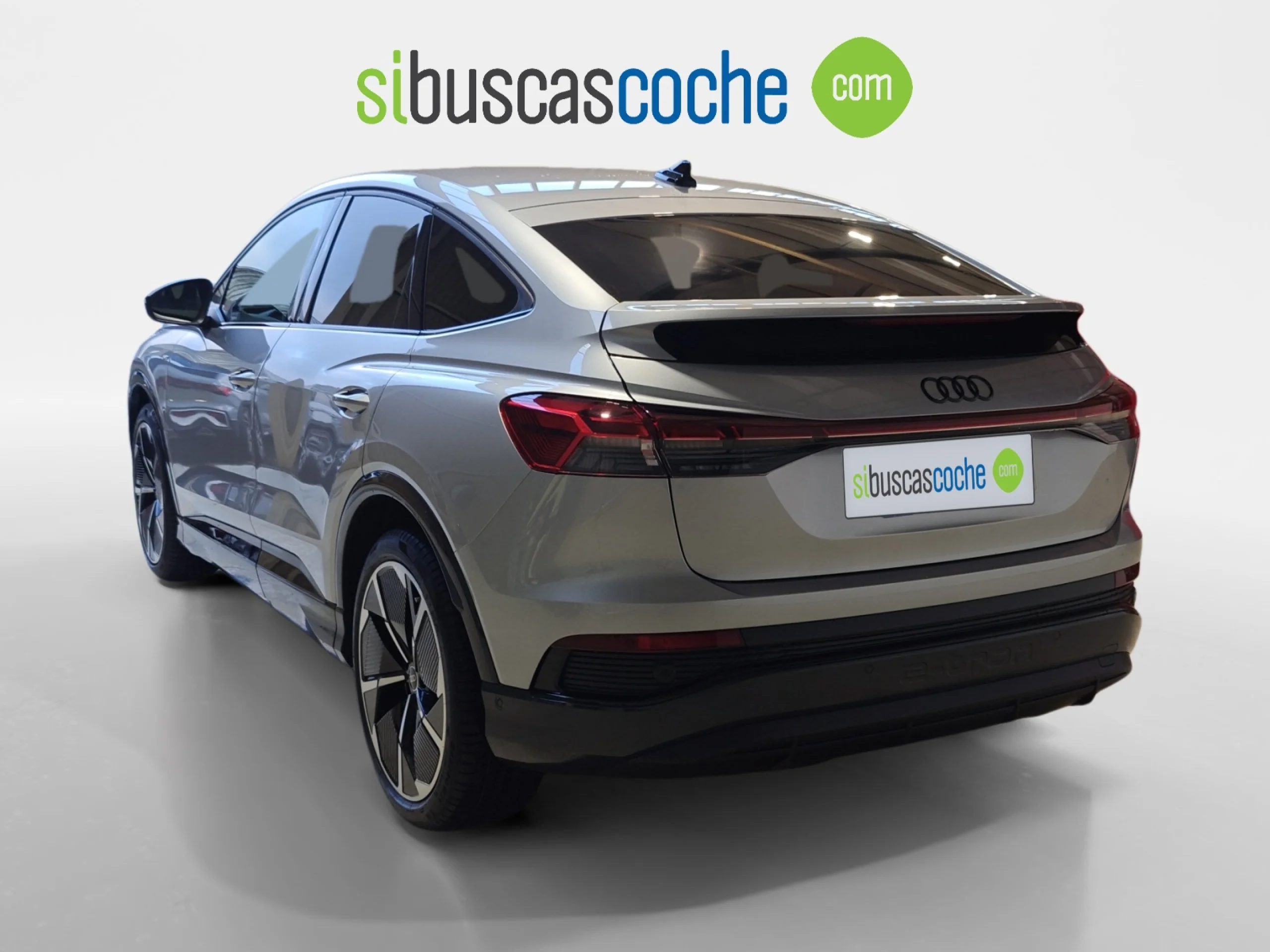 AUDI Q4 SPORTBACK E TRON BLACK LINE EDITION 40 E TRON 150KW 63KWH - Foto 2