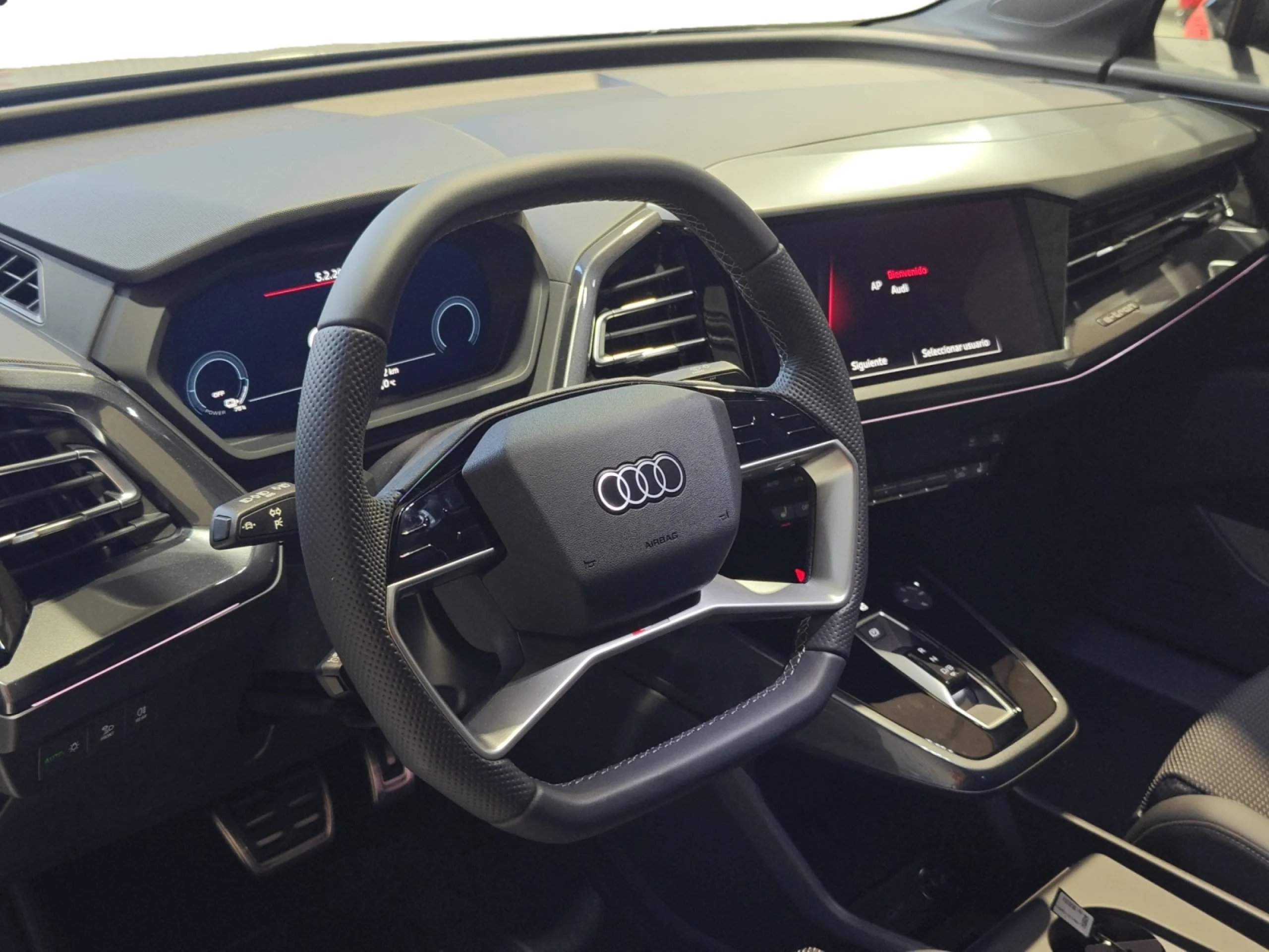 AUDI Q4 SPORTBACK E TRON BLACK LINE EDITION 40 E TRON 150KW 63KWH - Foto 9