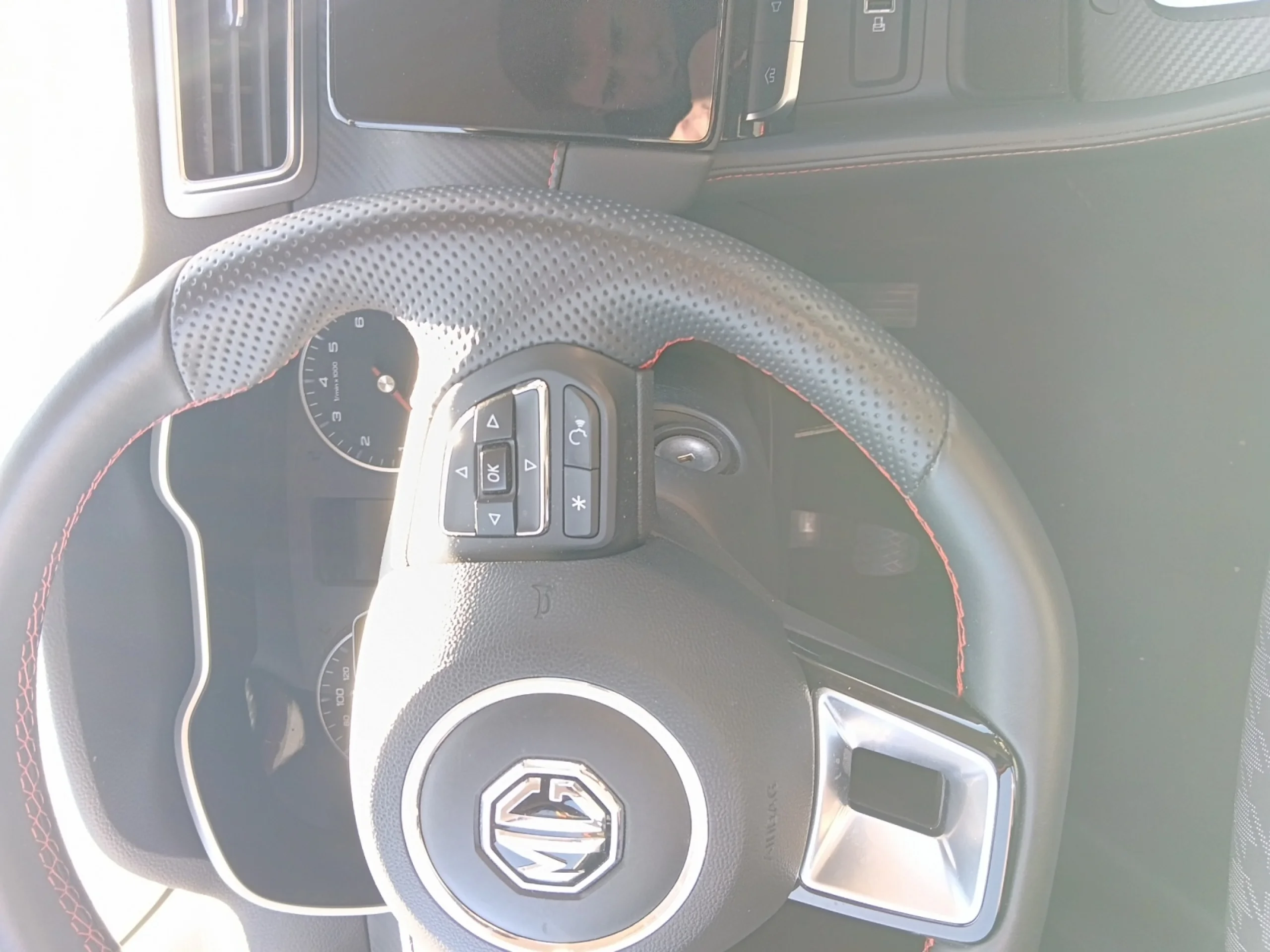 MG Zs 1.5 COMFORT - Foto 13