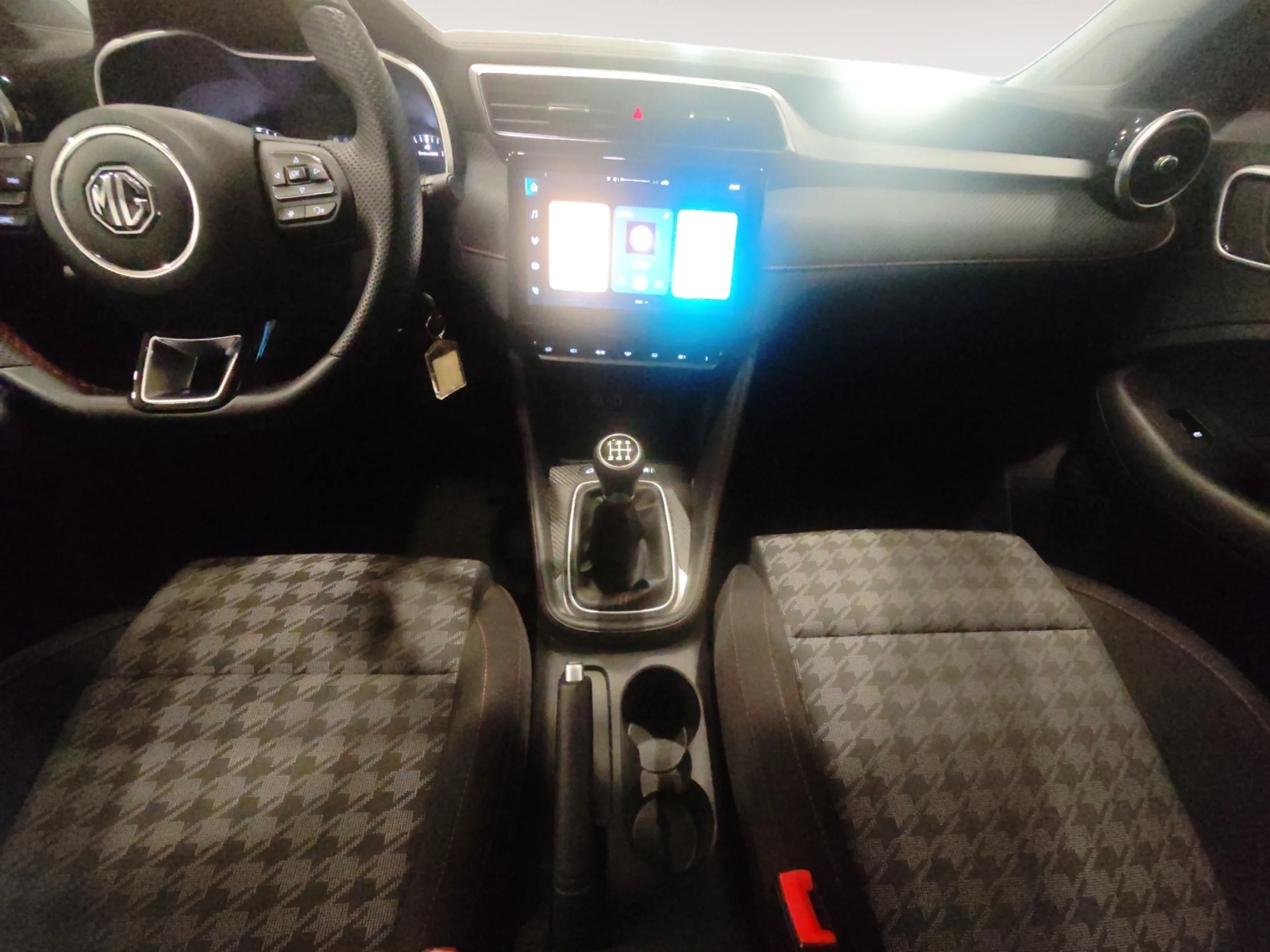 MG Zs 1.5 COMFORT - Foto 11