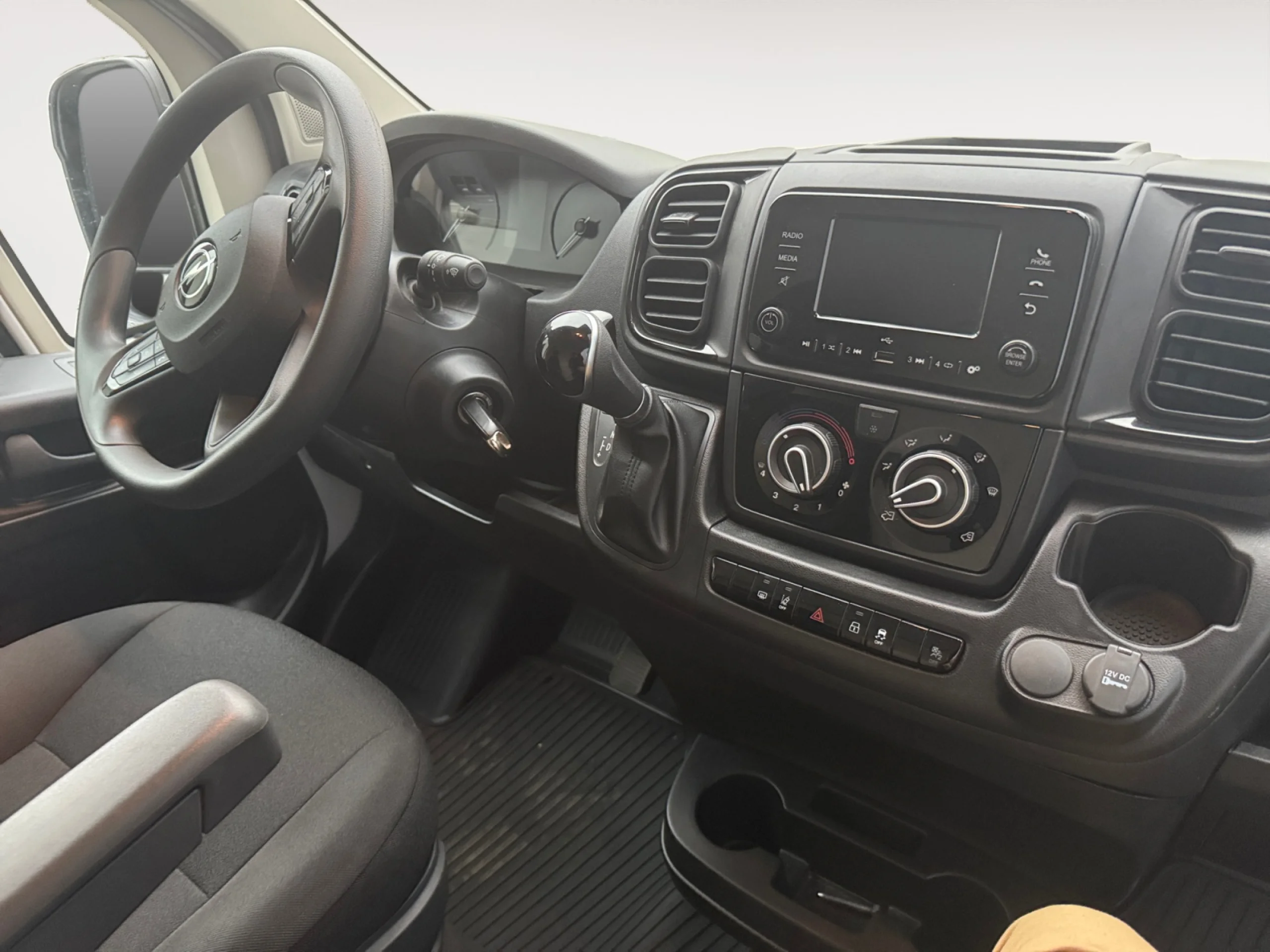 OPEL MOVANO PLANCHER 3.5T L3 2.2 BLUEHDI 140 MT6 - Foto 2