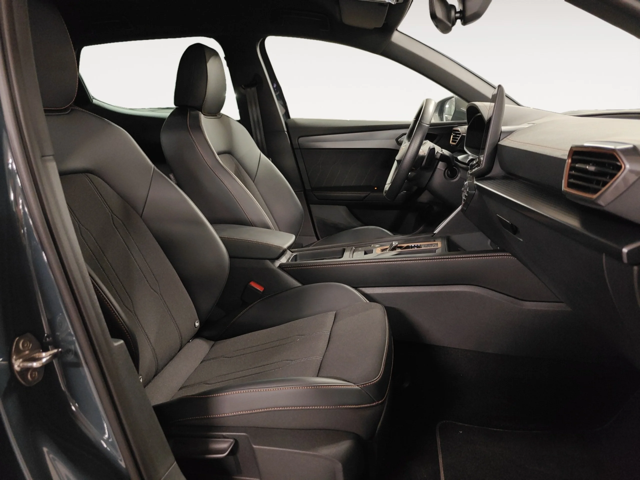 CUPRA LEON 1.5 TSI E HYBRID 150W (204CV) DSG - Foto 5