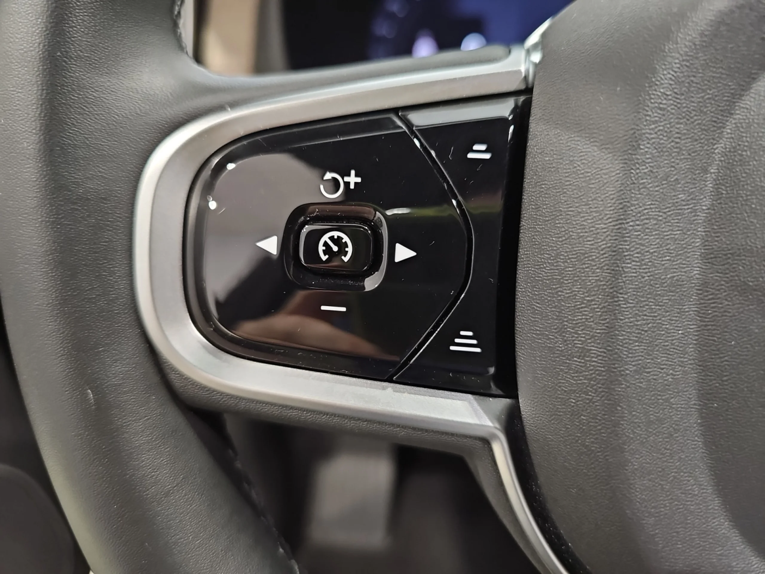 VOLVO XC90 2.0 T8 AWD CORE RECHARGE AUTO - Foto 12
