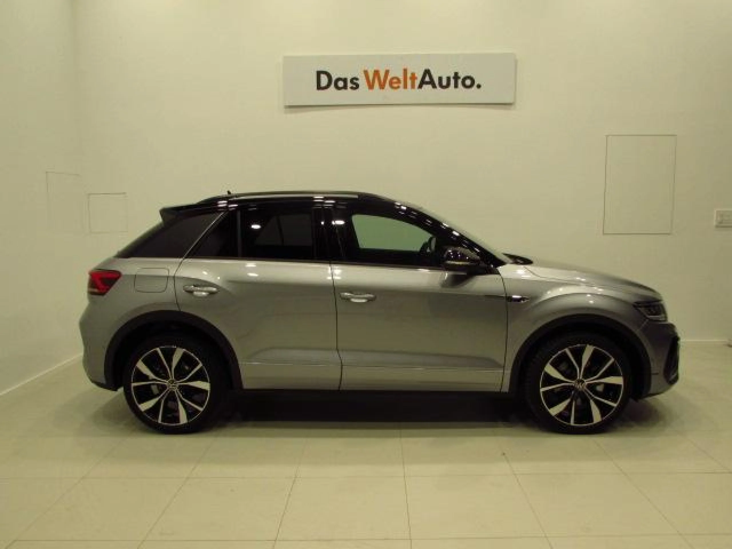 VOLKSWAGEN T ROC R LINE 1.5 TSI 110KW (150CV) DSG - Foto 3