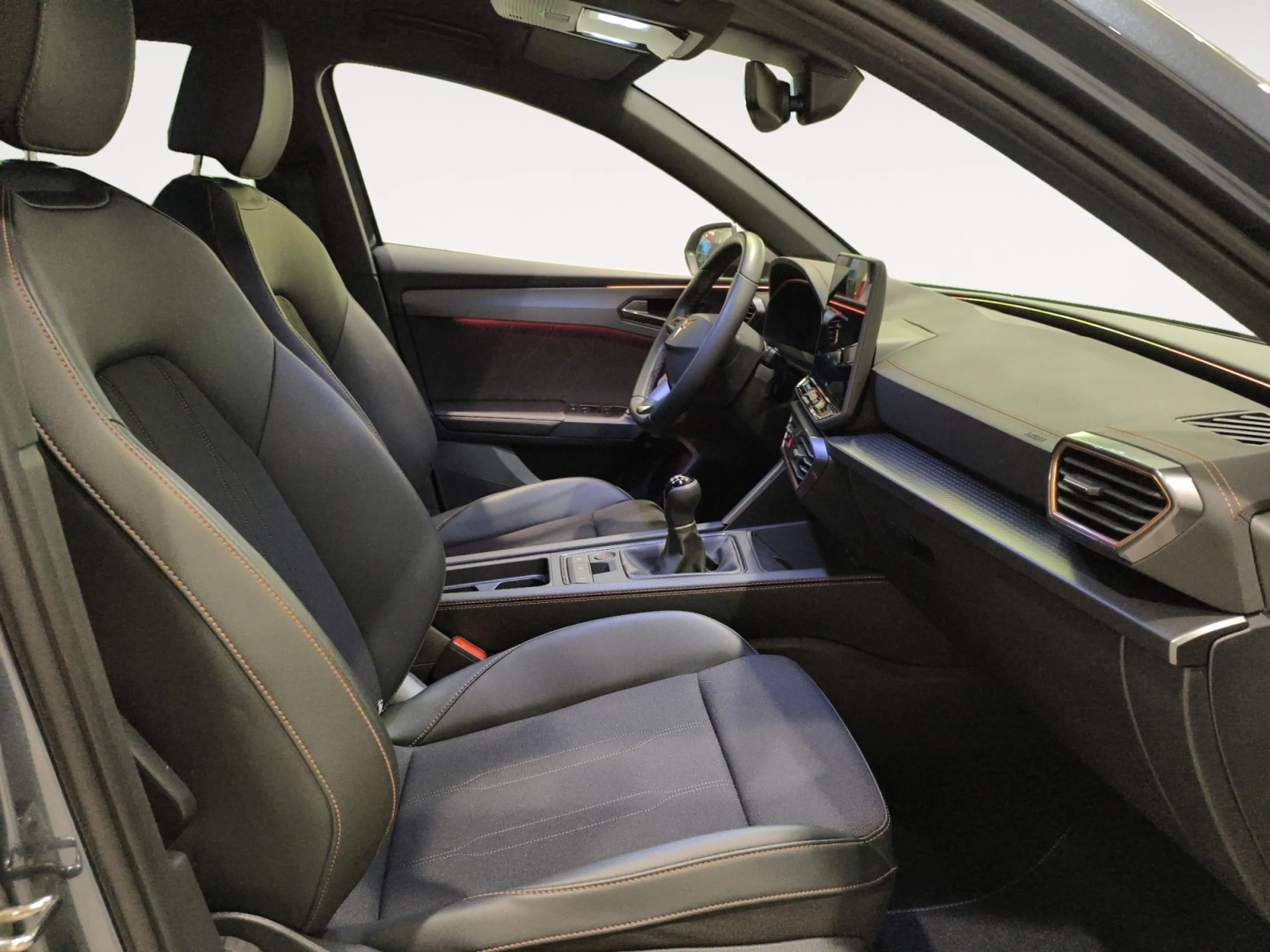 CUPRA LEON 1.5 TSI 110KW (150CV) - Foto 5