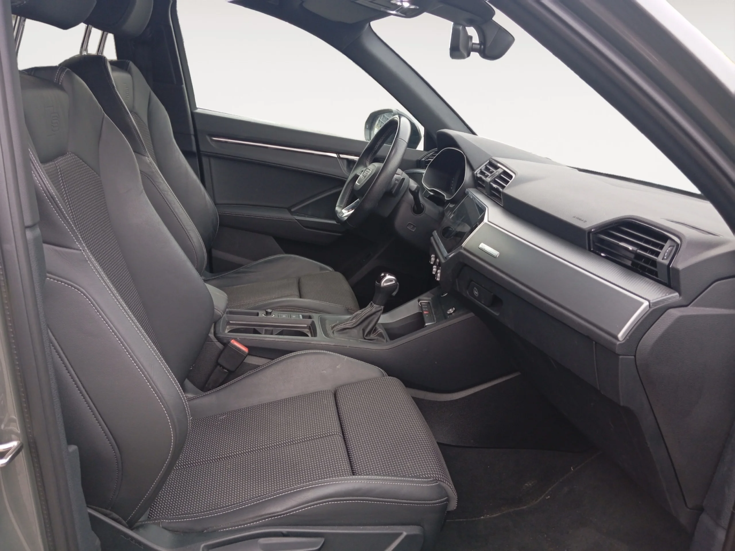 AUDI Q3 BLACK LINE 35 TDI 110KW (150CV) S TRONIC - Foto 5