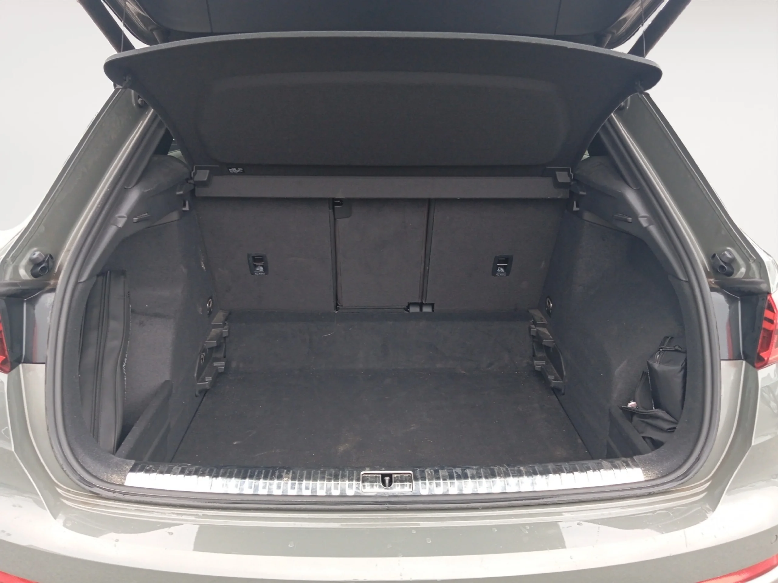 AUDI Q3 BLACK LINE 35 TDI 110KW (150CV) S TRONIC - Foto 7