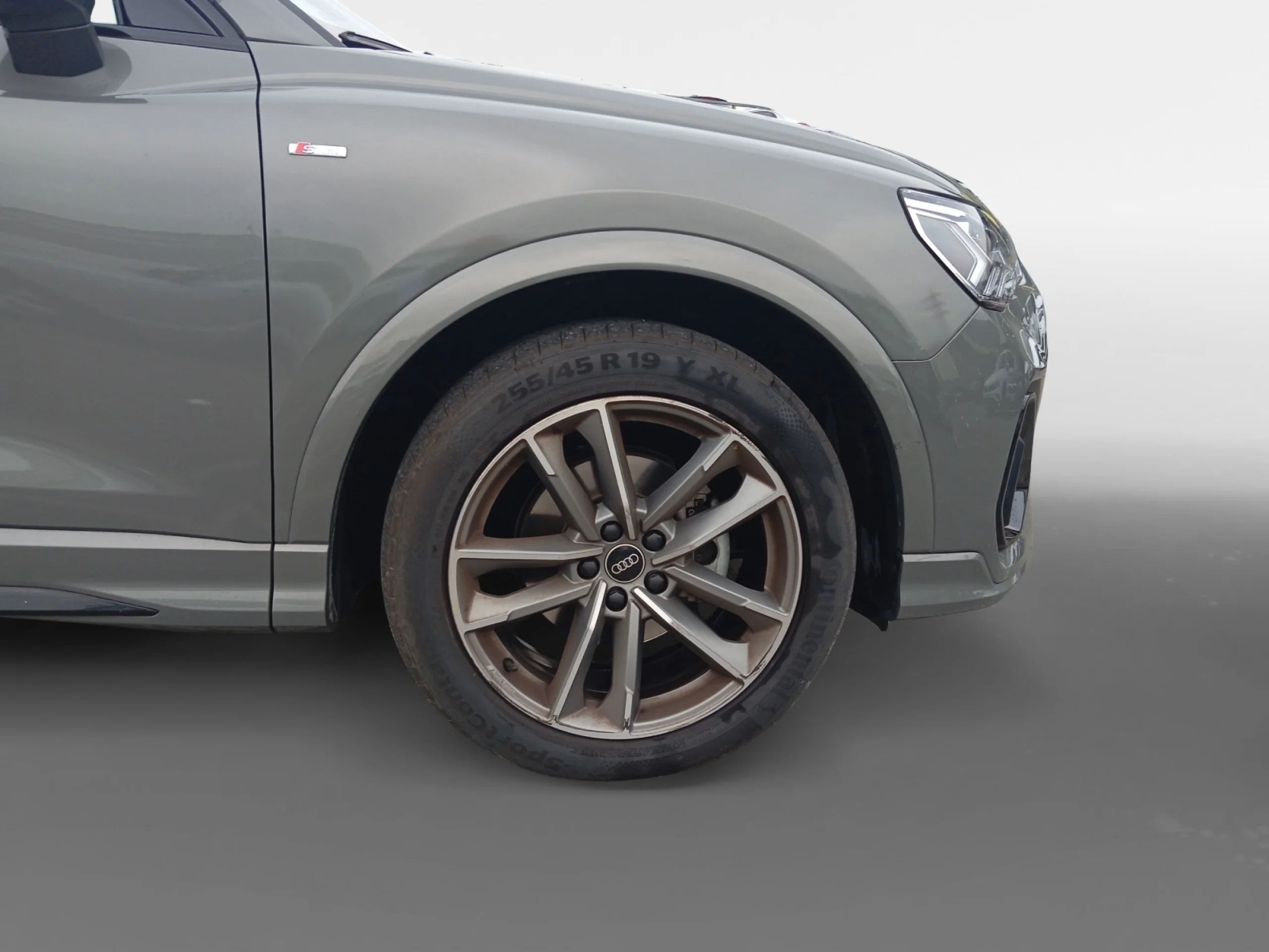 AUDI Q3 BLACK LINE 35 TDI 110KW (150CV) S TRONIC - Foto 8