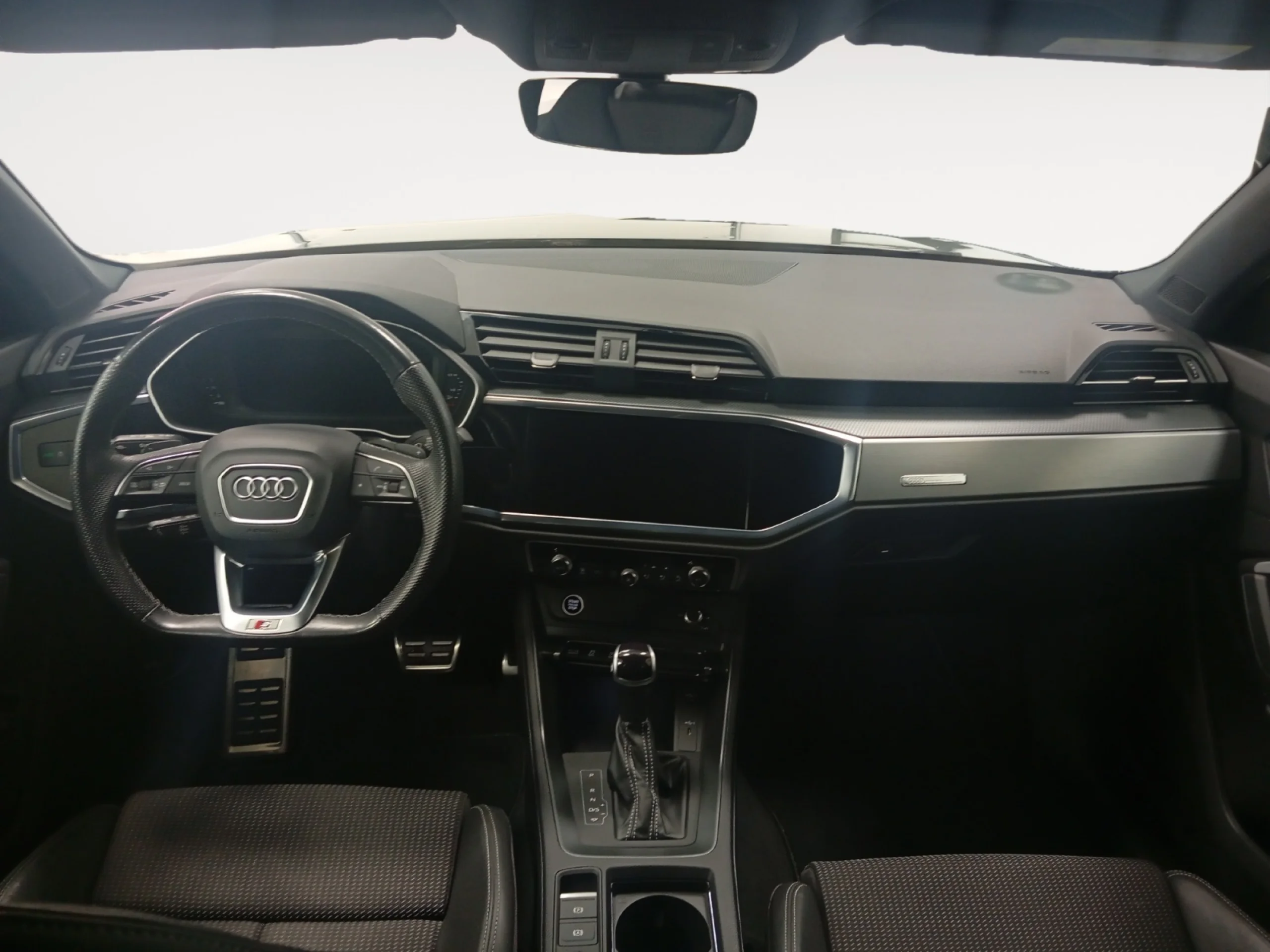 AUDI Q3 BLACK LINE 35 TDI 110KW (150CV) S TRONIC - Foto 4