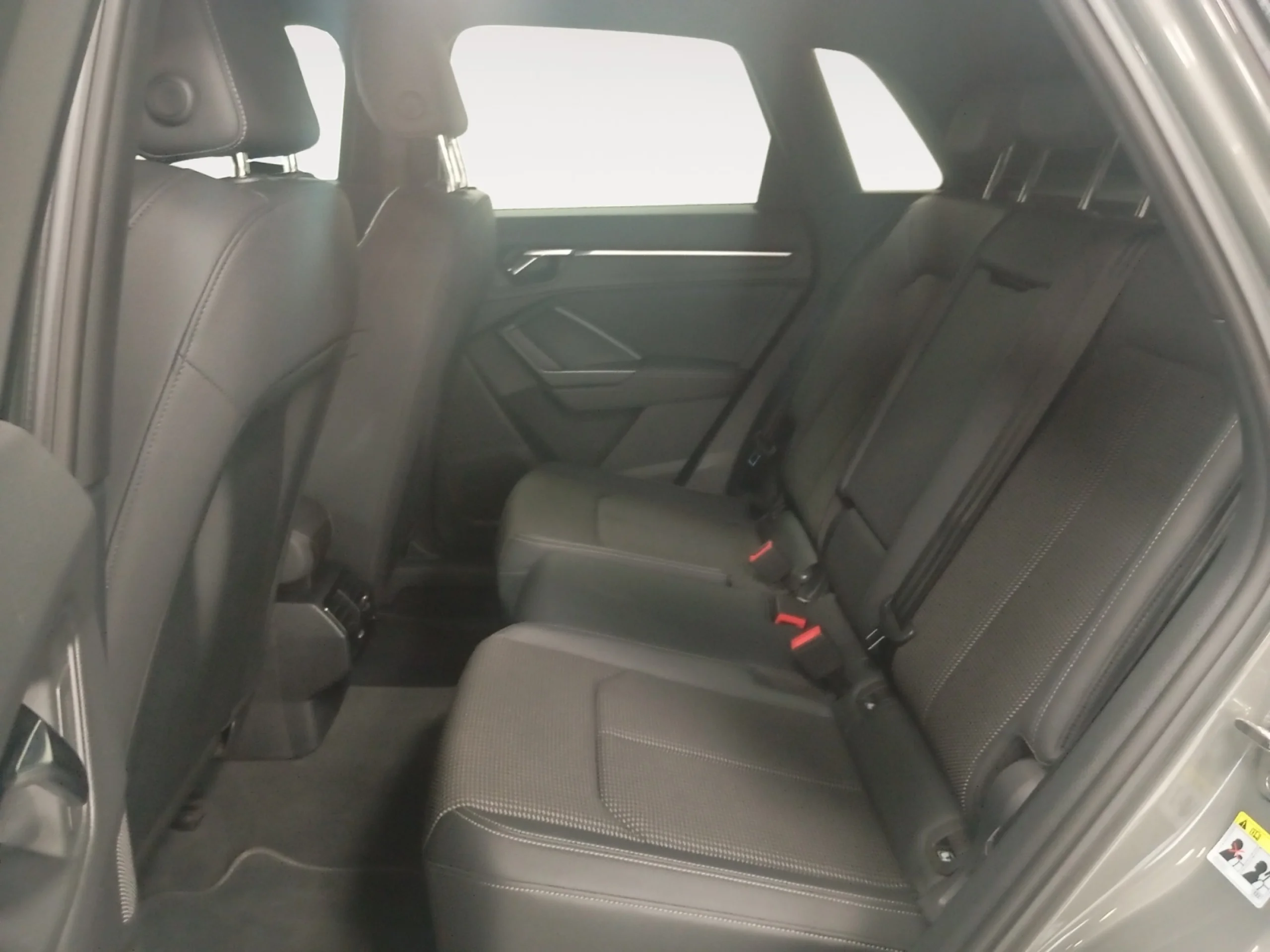 AUDI Q3 BLACK LINE 35 TDI 110KW (150CV) S TRONIC - Foto 6