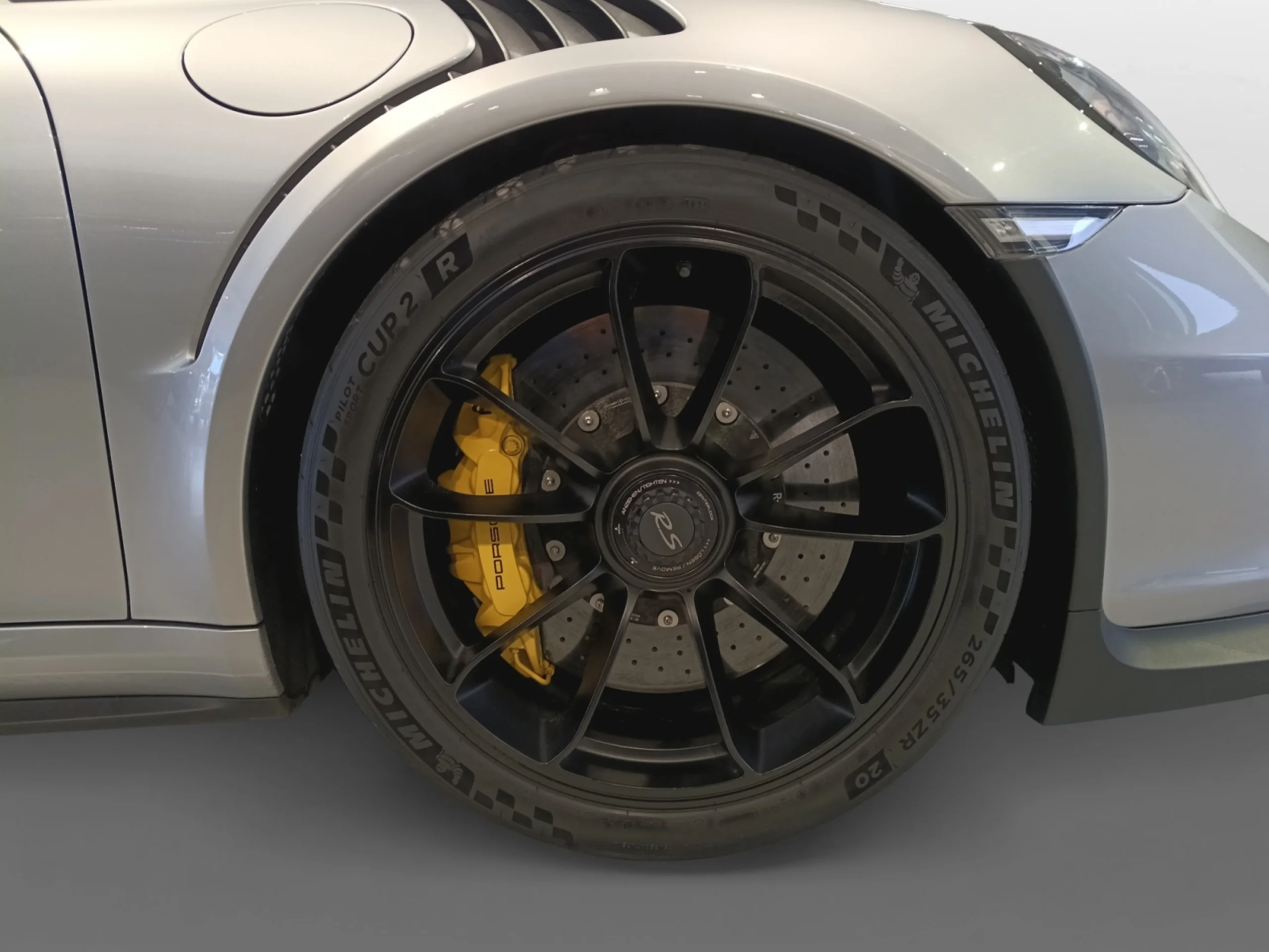 PORSCHE 911 GT3 RS - Foto 8