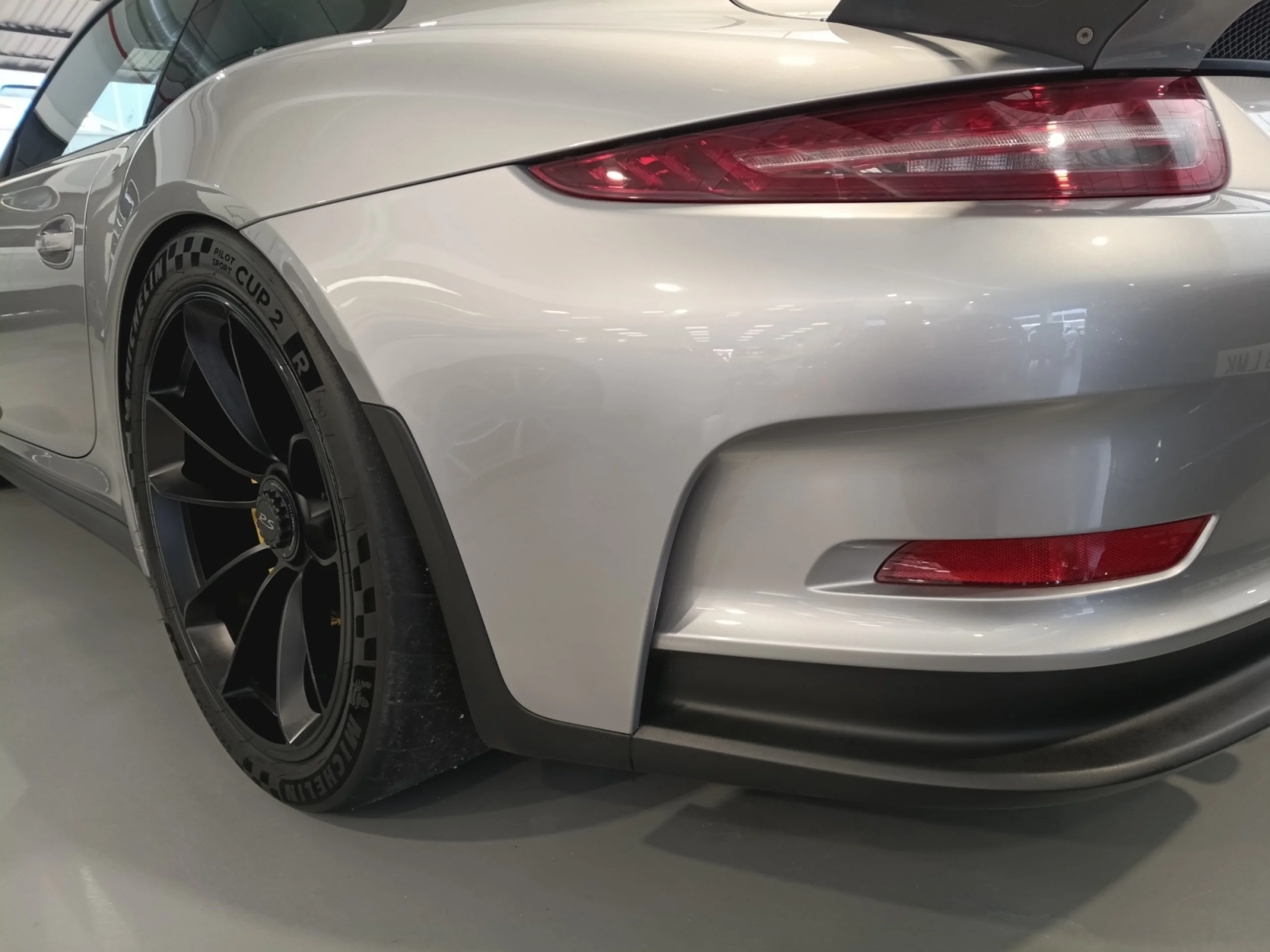 PORSCHE 911 GT3 RS - Foto 16