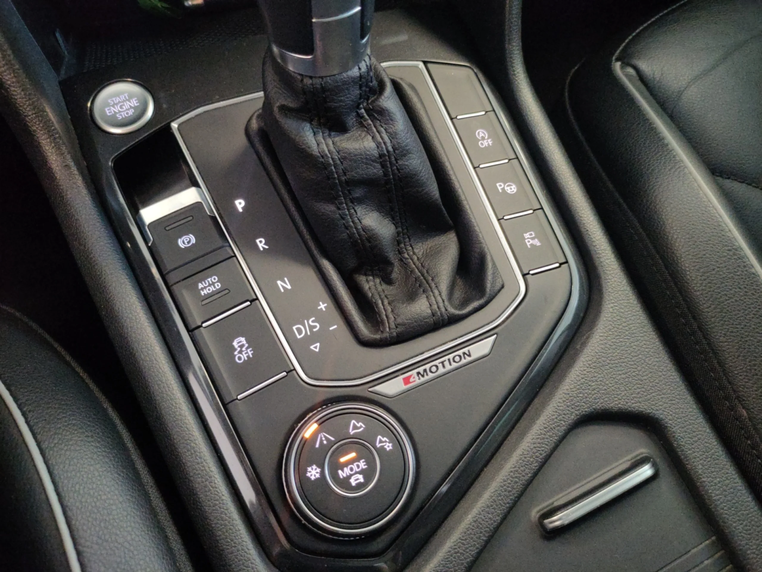 VOLKSWAGEN TIGUAN SPORT 2.0 TDI 150CV DSG BMT 4MOTION - Foto 14