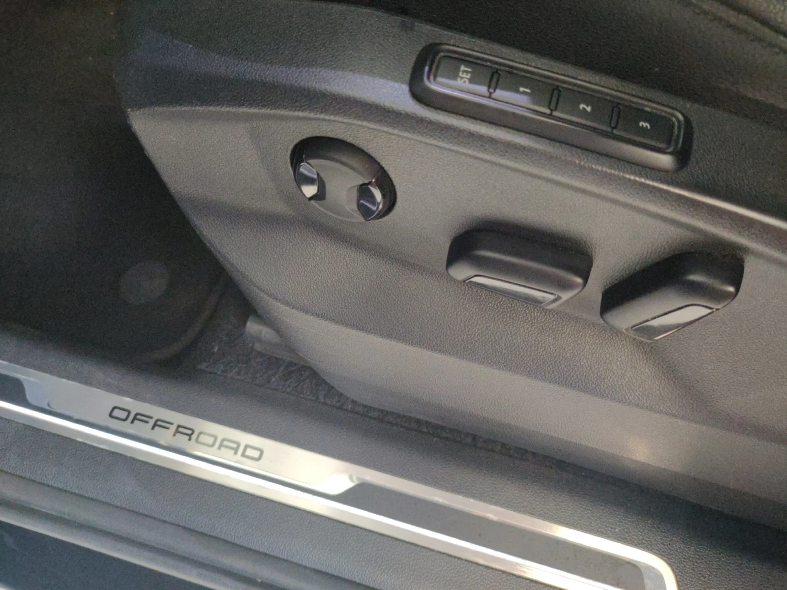 VOLKSWAGEN TIGUAN SPORT 2.0 TDI 150CV DSG BMT 4MOTION - Foto 15