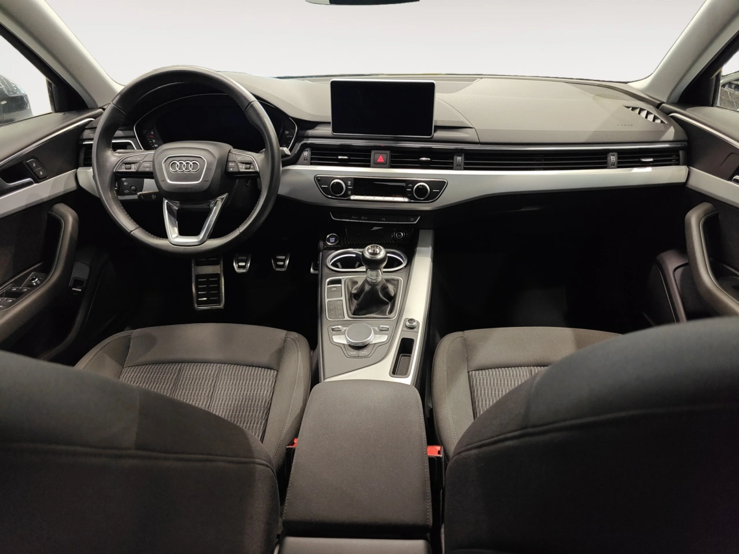 AUDI A4 DESIGN EDITION 2.0 TDI 110KW (150CV) - Foto 4