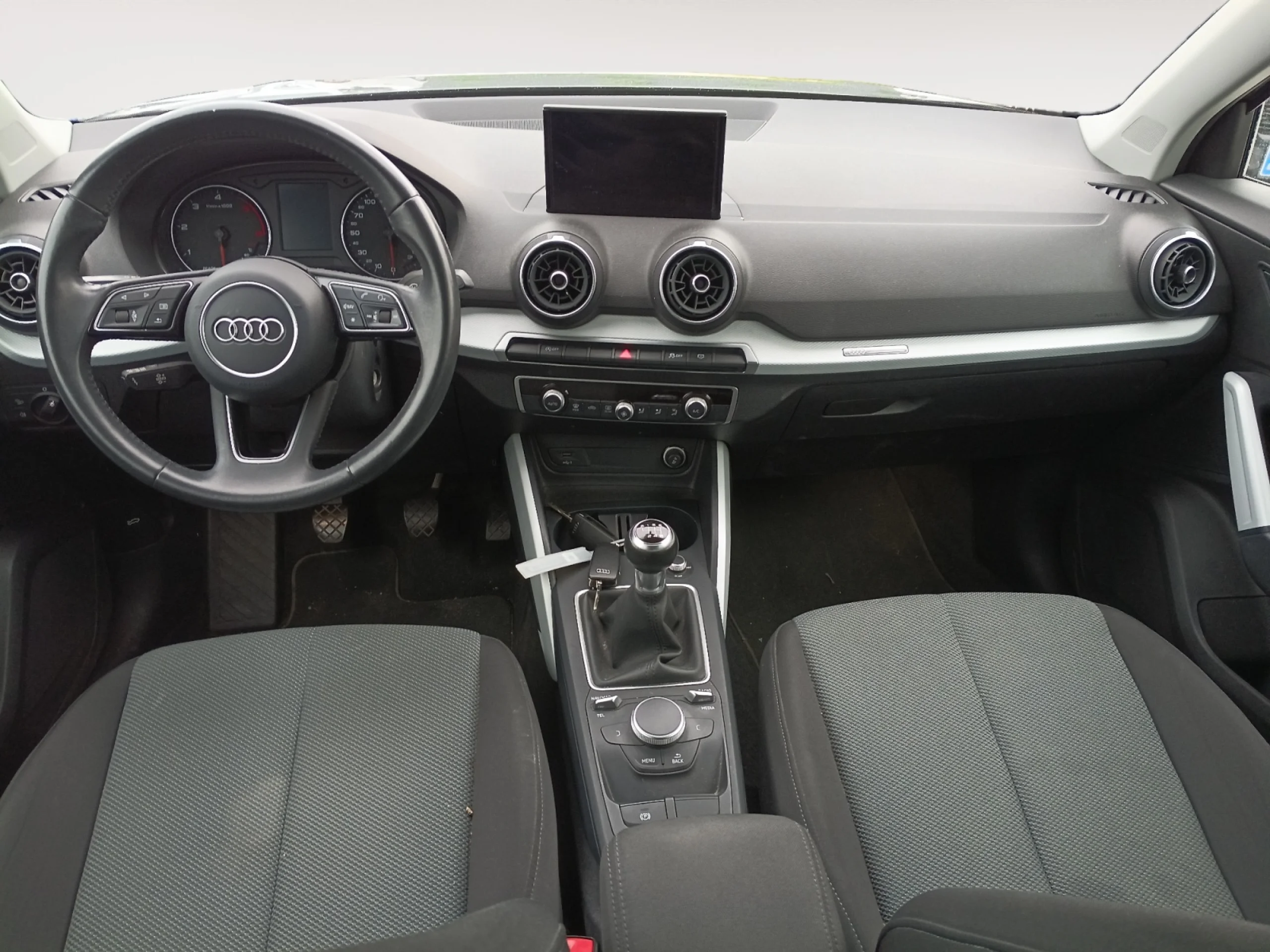 AUDI Q2 DESIGN 30 TDI 85KW (116CV) - Foto 4