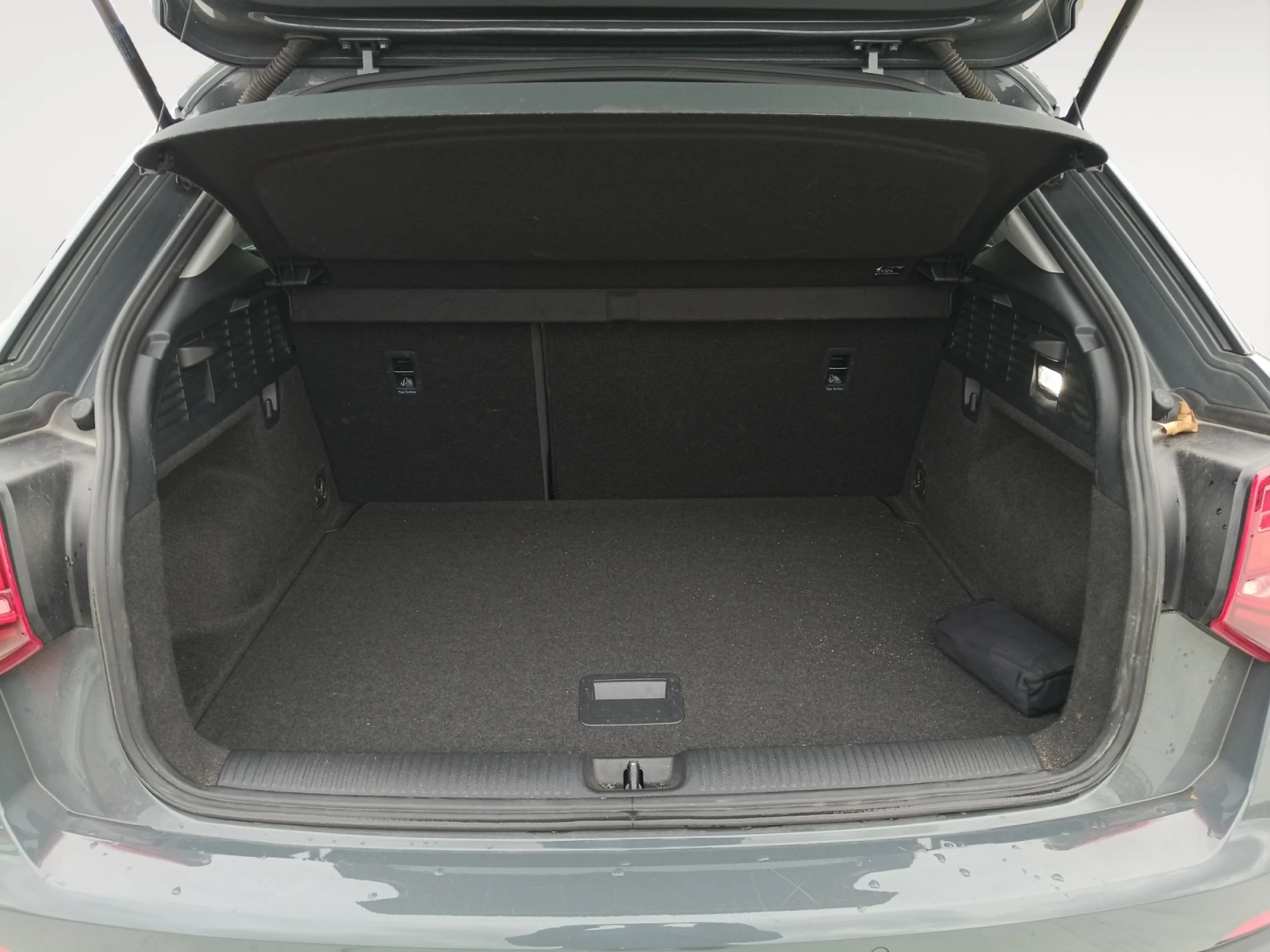 AUDI Q2 DESIGN 30 TDI 85KW (116CV) - Foto 7