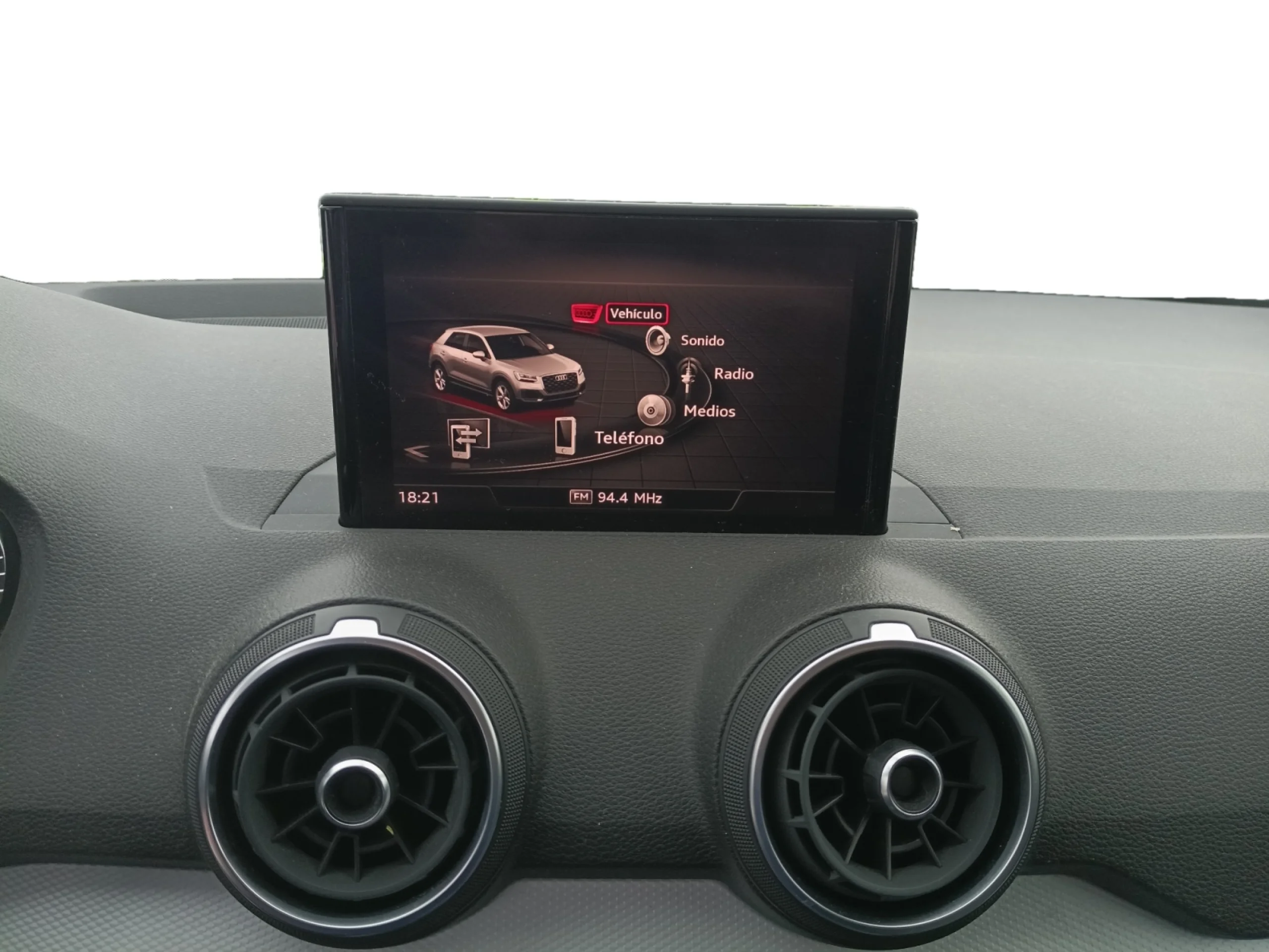 AUDI Q2 DESIGN 30 TDI 85KW (116CV) - Foto 9