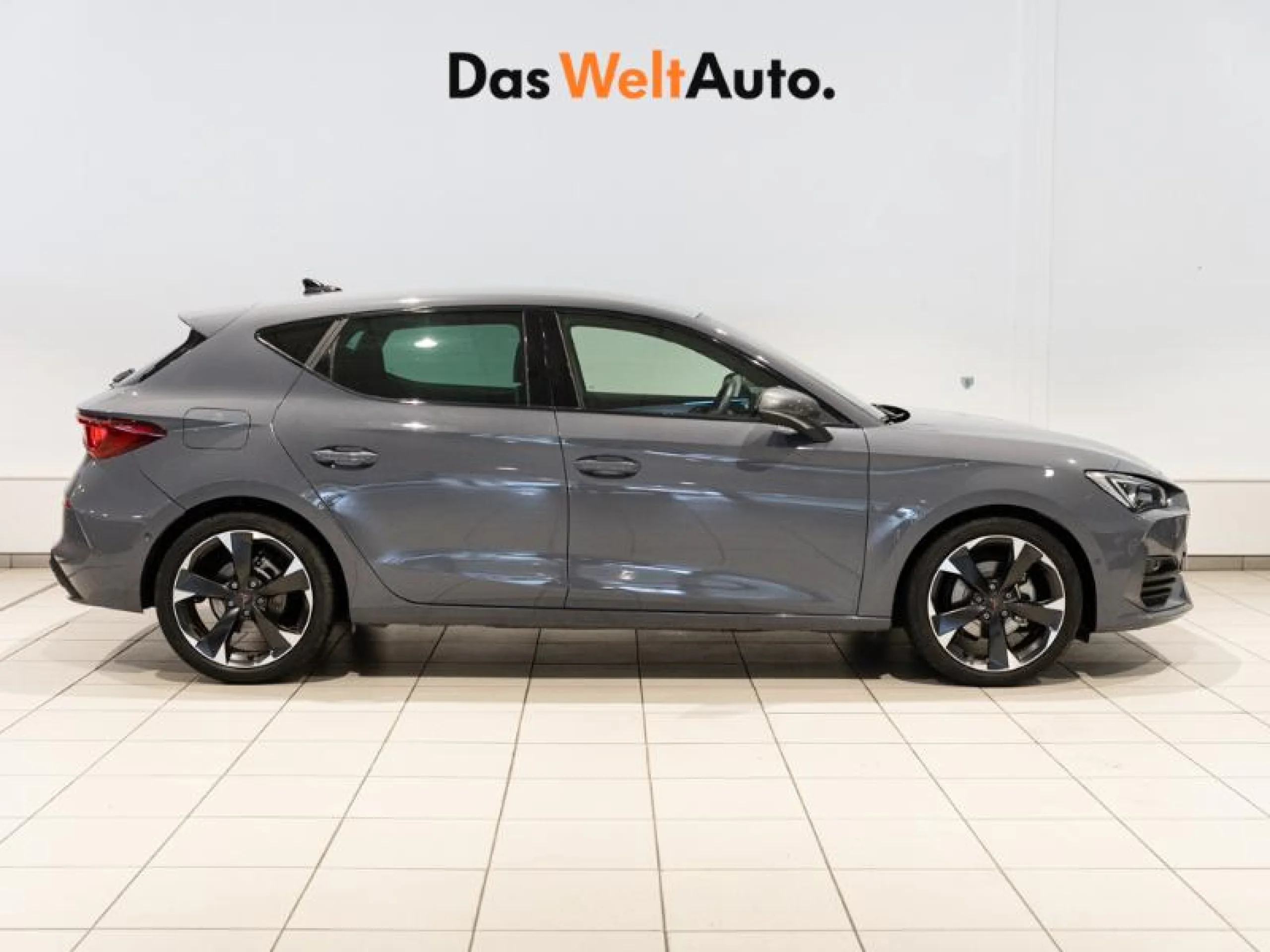 CUPRA LEON 1.5 ETSI 110KW (150CV) DSG - Foto 3