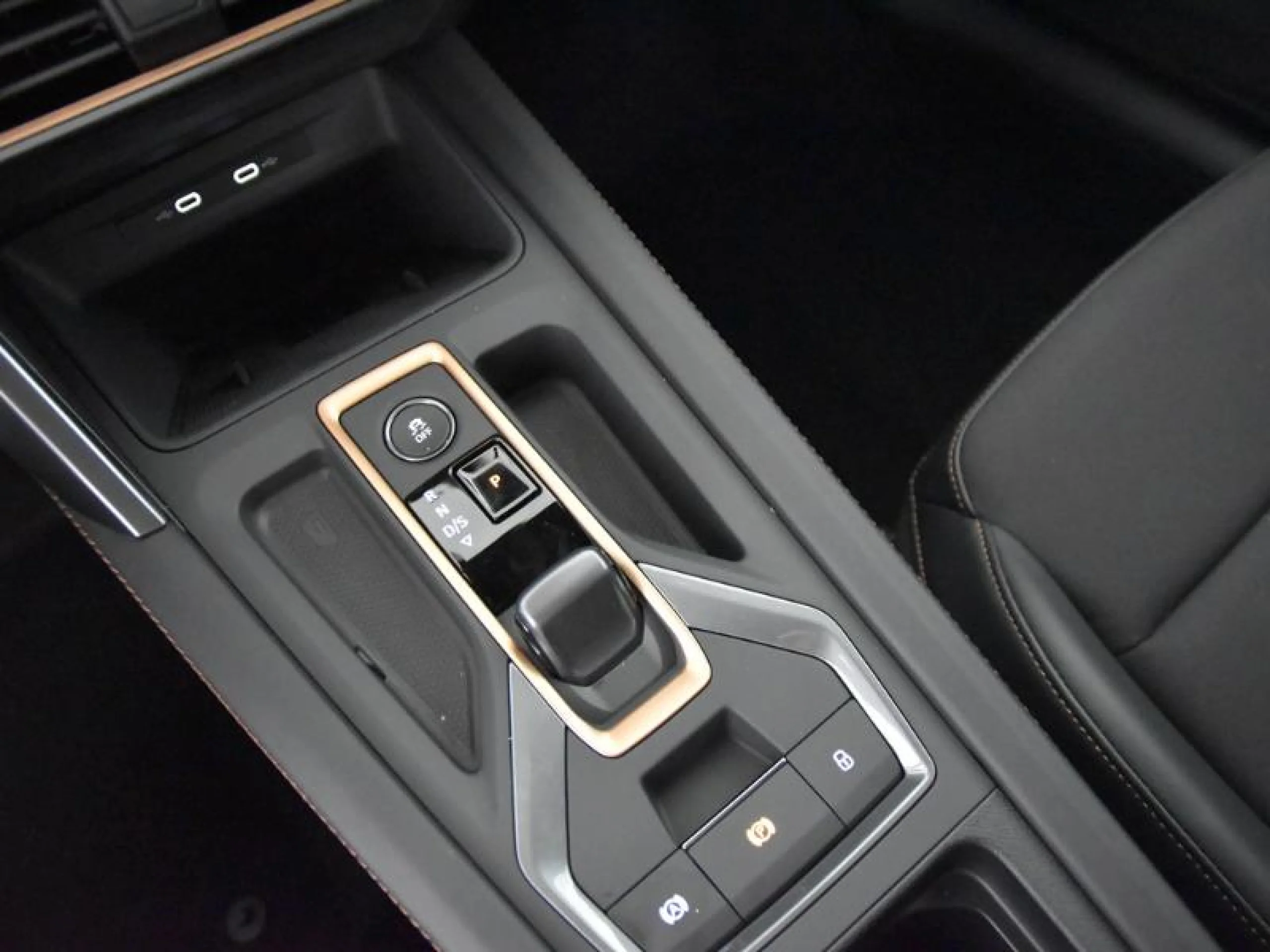 CUPRA FORMENTOR 1.5 TSI E HYBRID 150KW (204 CV) DSG - Foto 11