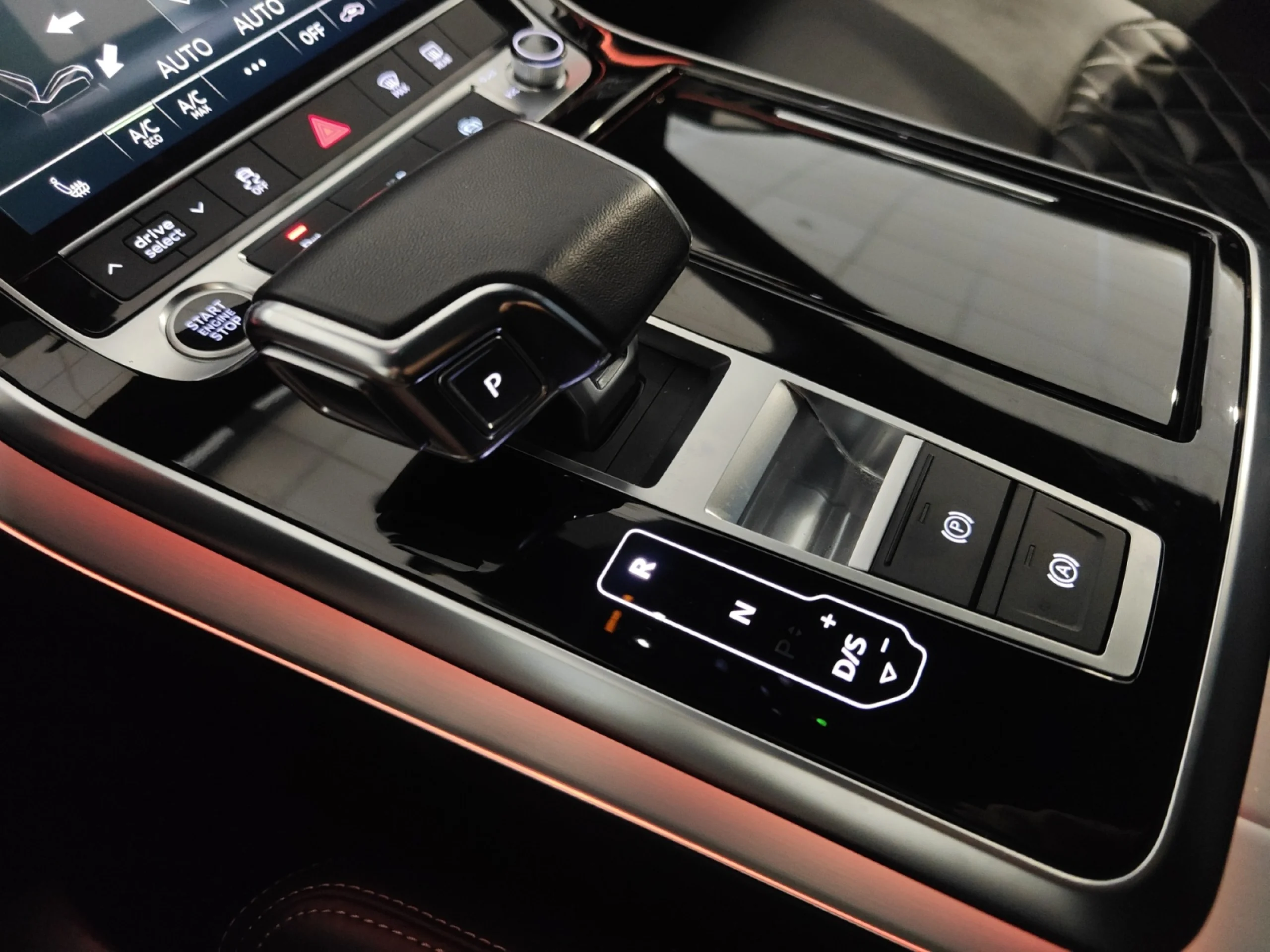 AUDI Q8 BLACK LINE PLUS 50 TDI 210KW QUATTRO TIP - Foto 17