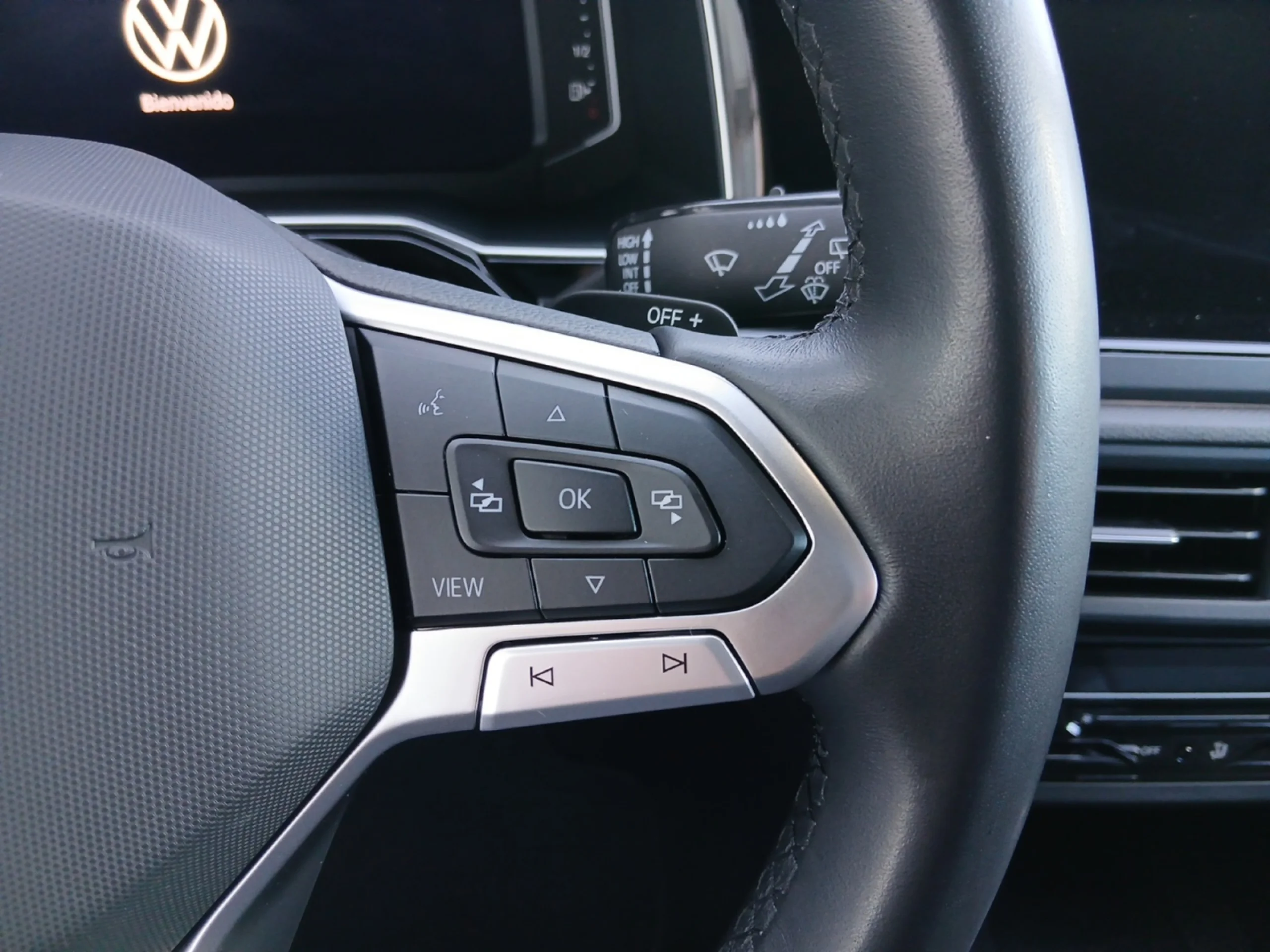 VOLKSWAGEN POLO R LINE 1.0 TSI 81KW (110CV) DSG - Foto 10