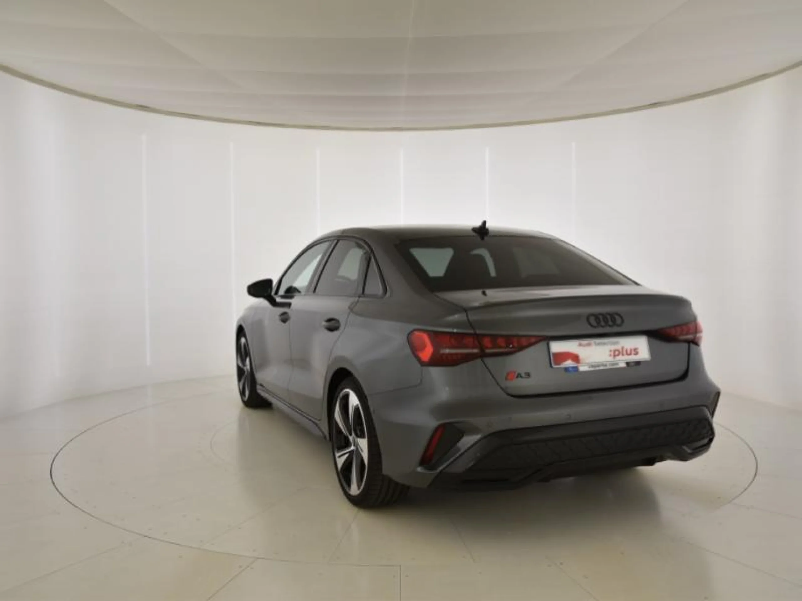 AUDI A3 SEDAN S LINE 35 TFSI 110KW S TRONIC - Foto 2
