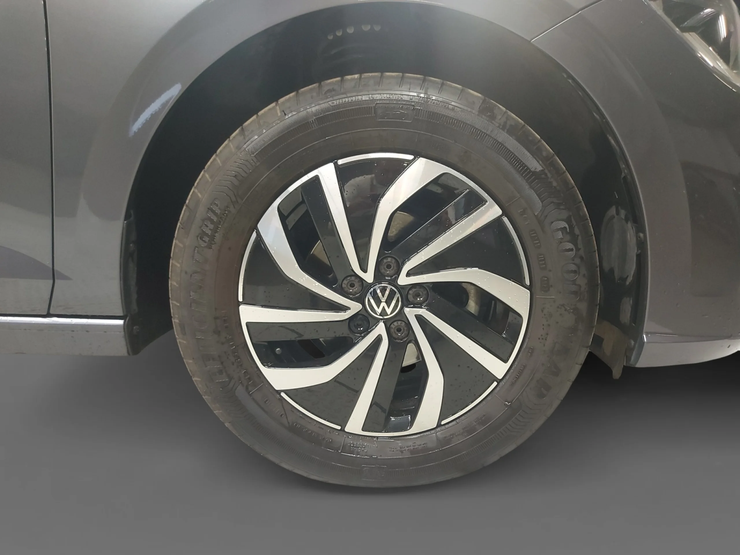 VOLKSWAGEN POLO LIFE 1.0 TSI 70KW (95CV) DSG - Foto 8