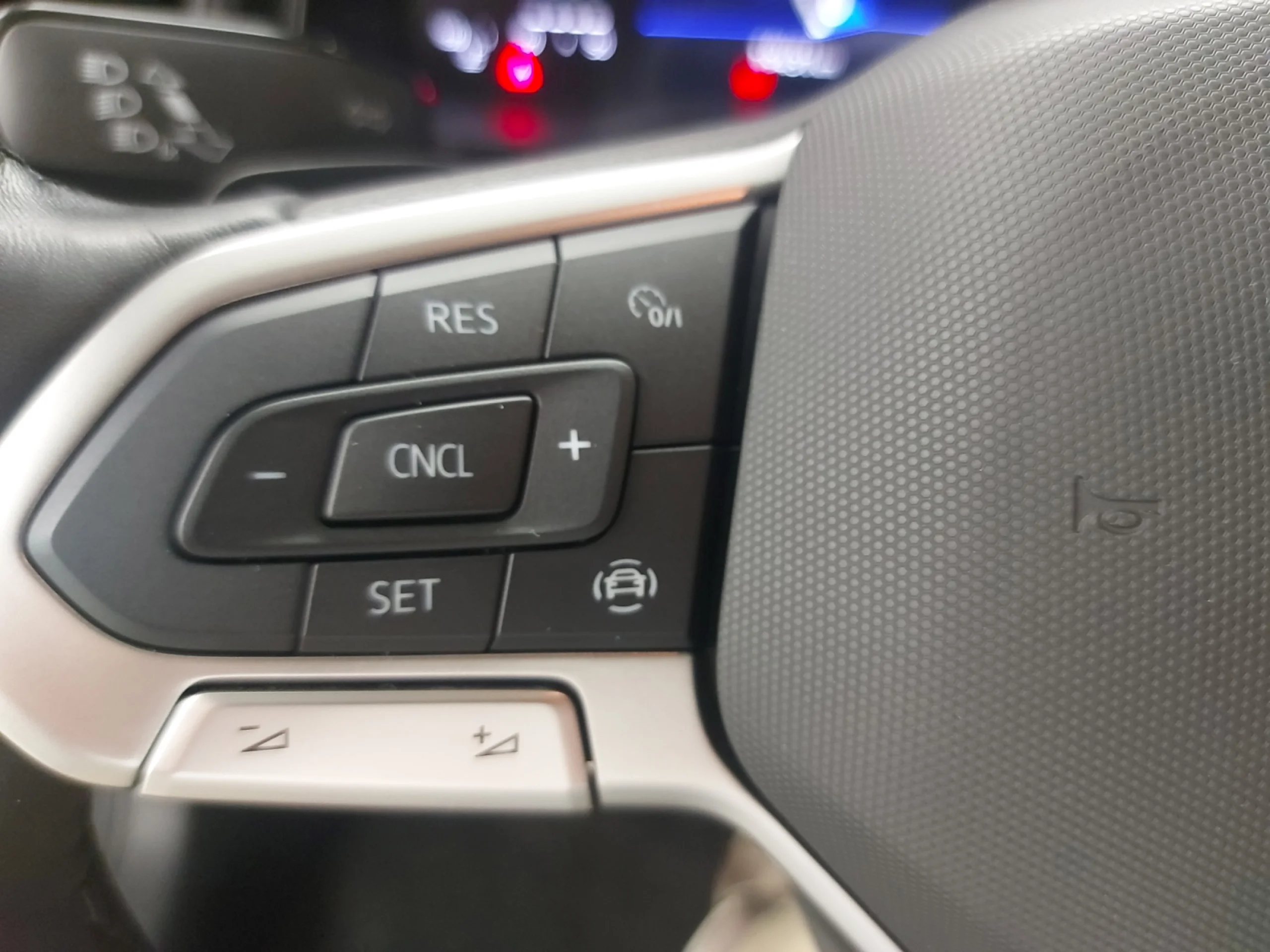 VOLKSWAGEN POLO LIFE 1.0 TSI 70KW (95CV) DSG - Foto 9