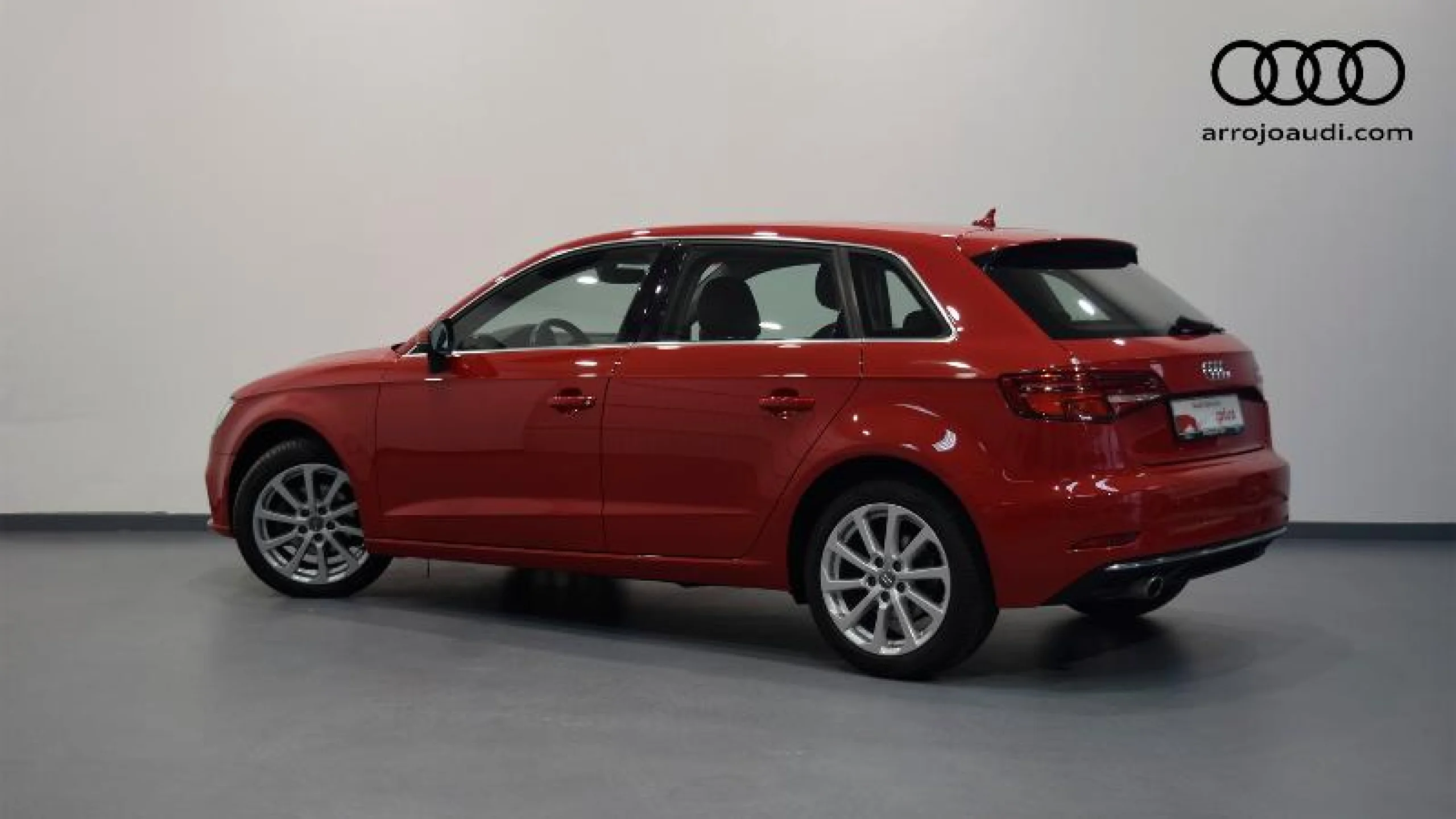 AUDI A3 DESIGN EDITION 1.6 TDI 85KW SPORTBACK - Foto 2