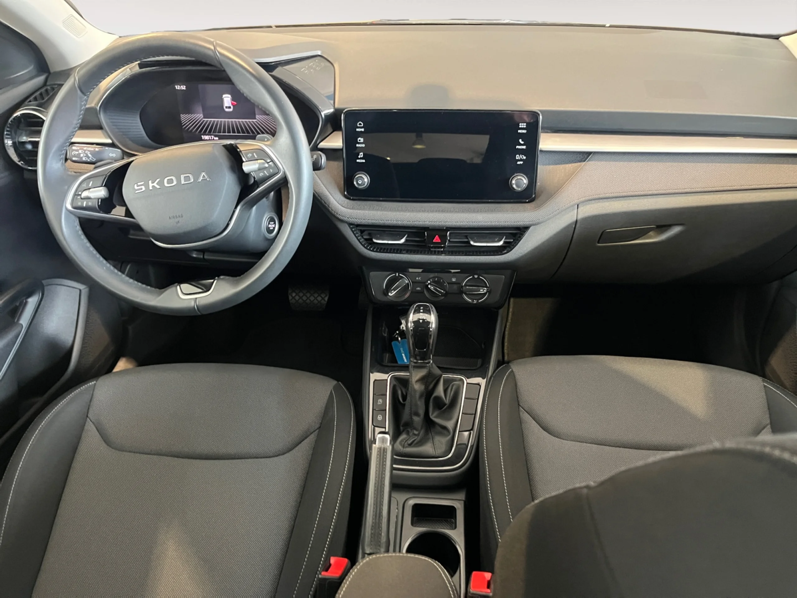 SKODA FABIA 1.0 TSI 85KW (115CV) DSG SELECTION - Foto 4